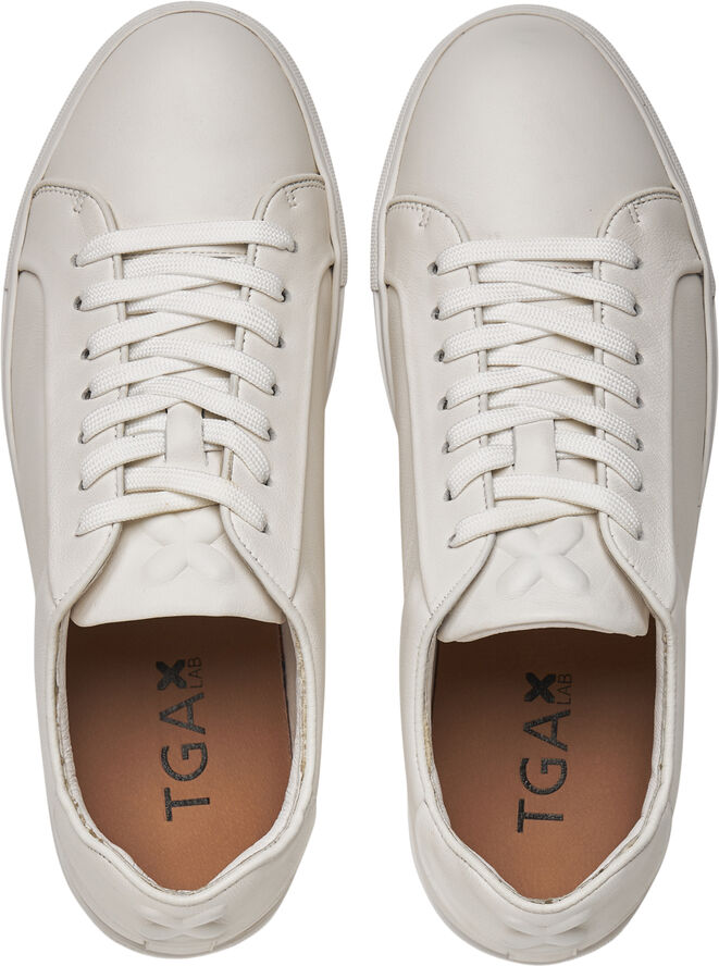 TGA by Ahler Sneaker laced White