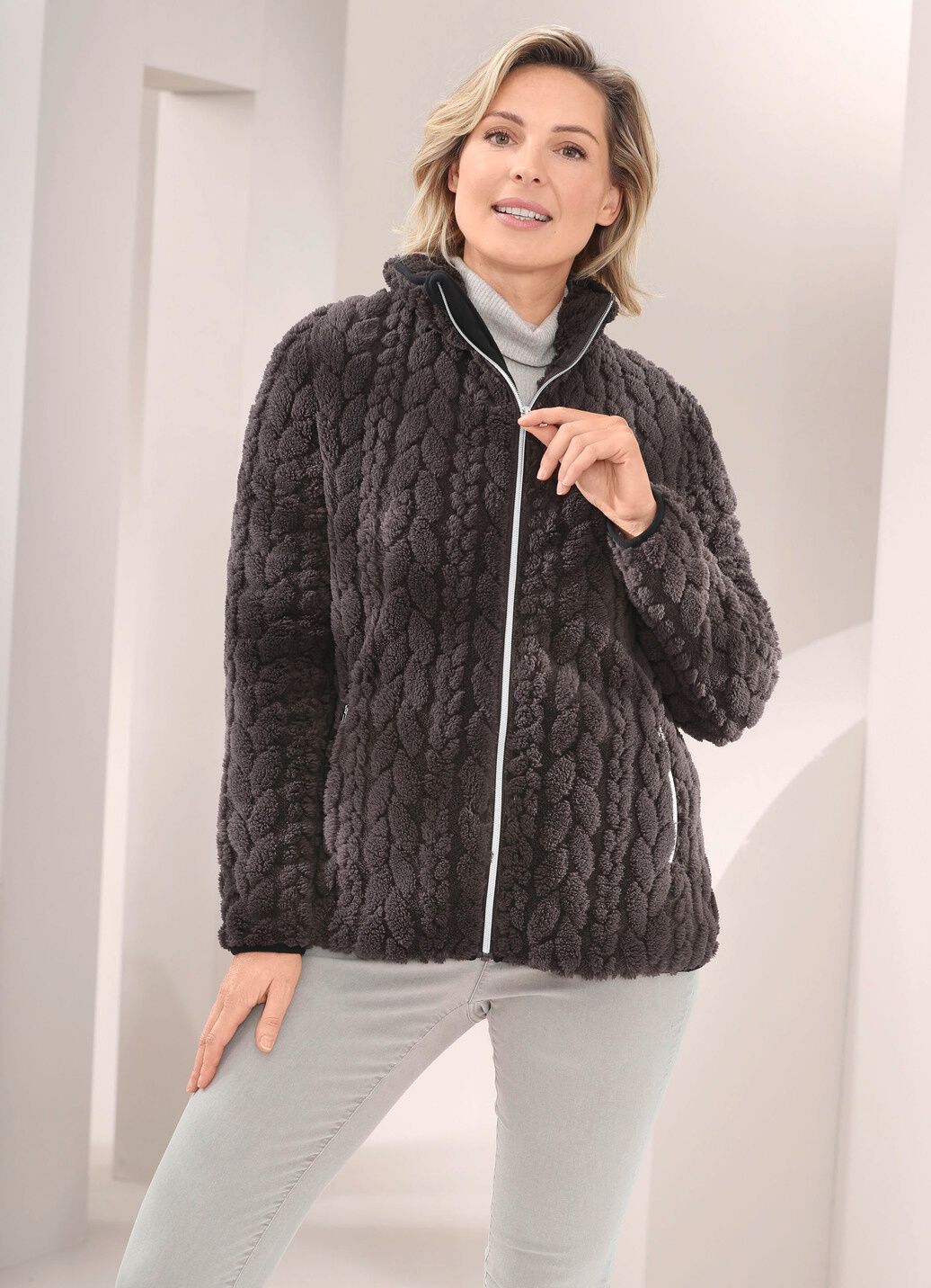 Fleecejacke mit Zopfmuster