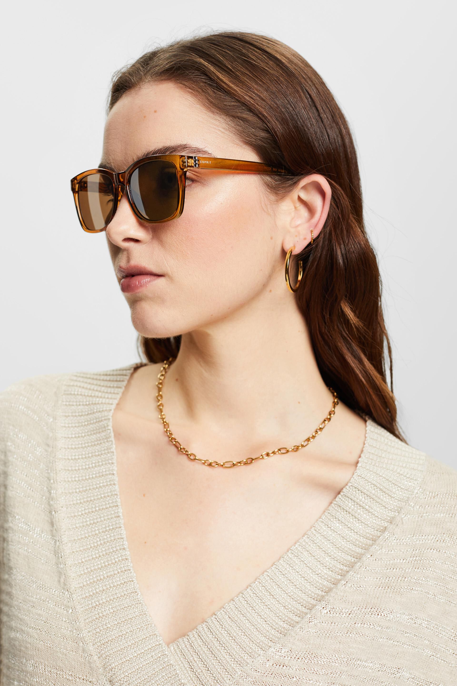 Lunettes de soleil angulaires