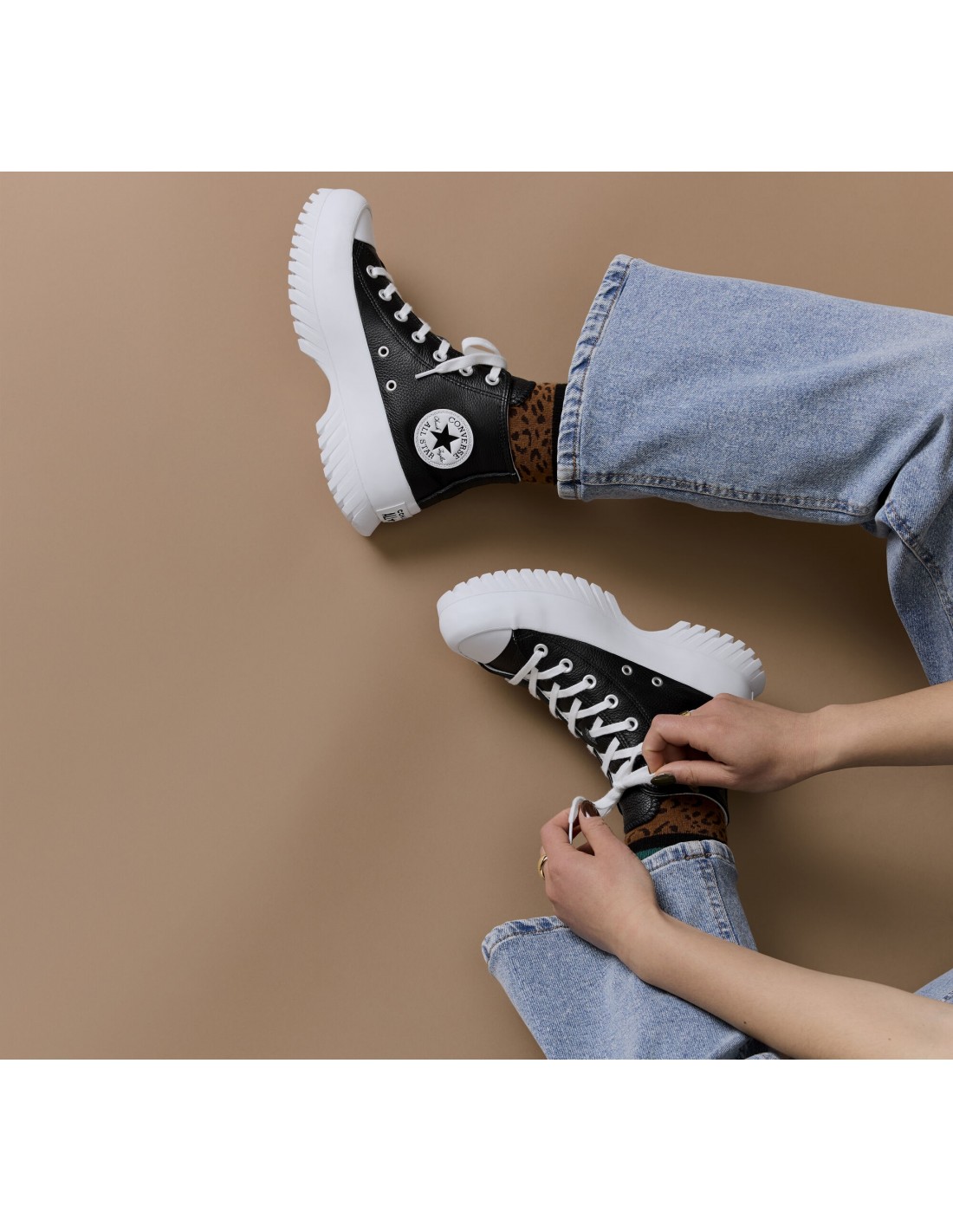 converse sneakers compensées montantes femme ctas lugged 2.0 hi noir