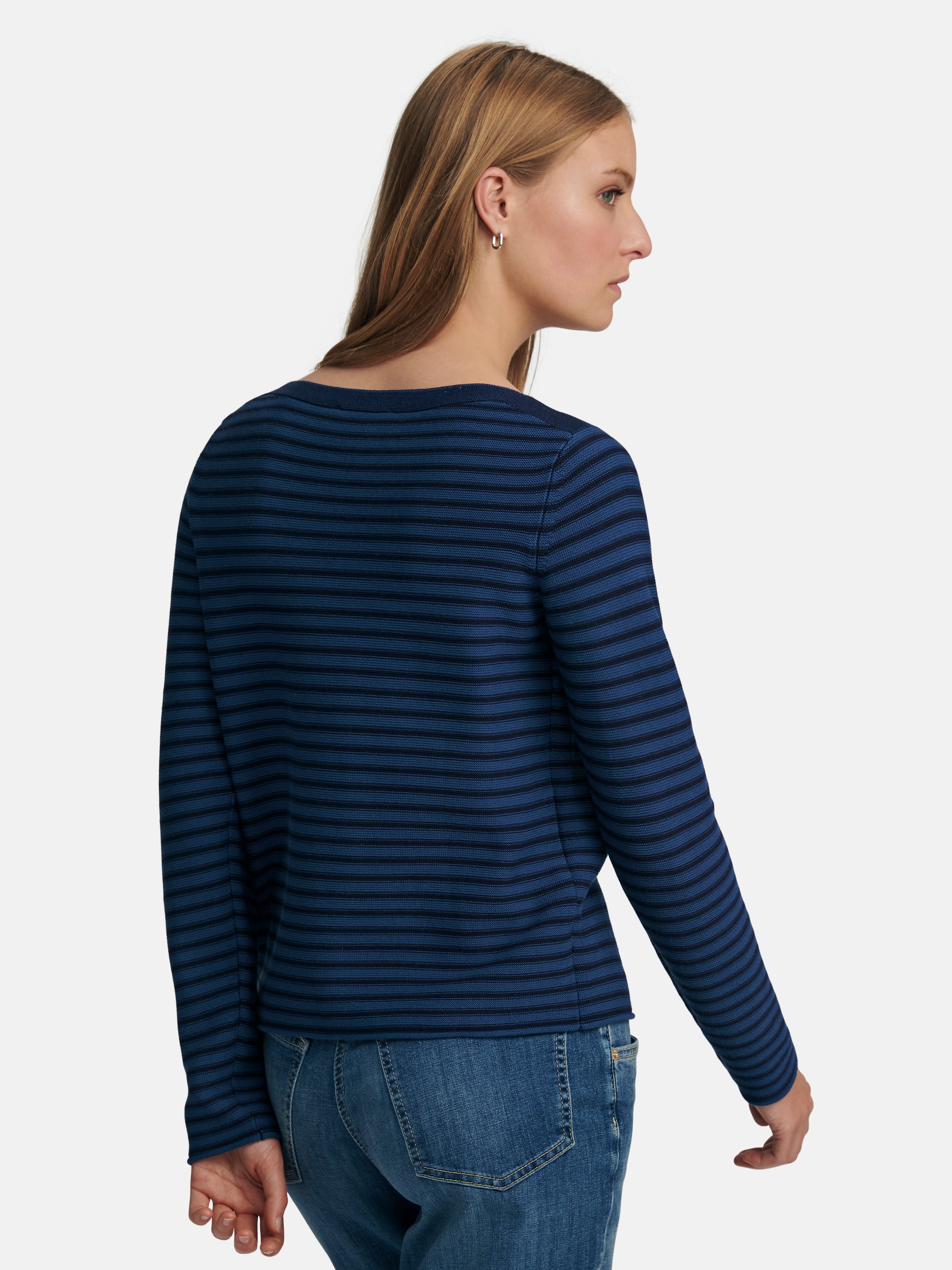Pullover mit U-Boot-Ausschnitt