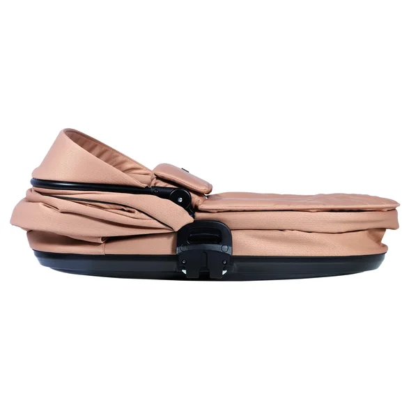 Carrinho de bebê Nordbaby Active Lux, cor bege cobre, estrutura cromada.