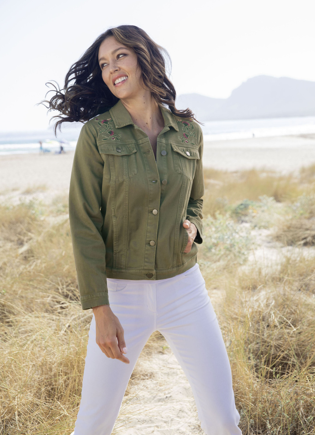 Bestickte Jeansjacke