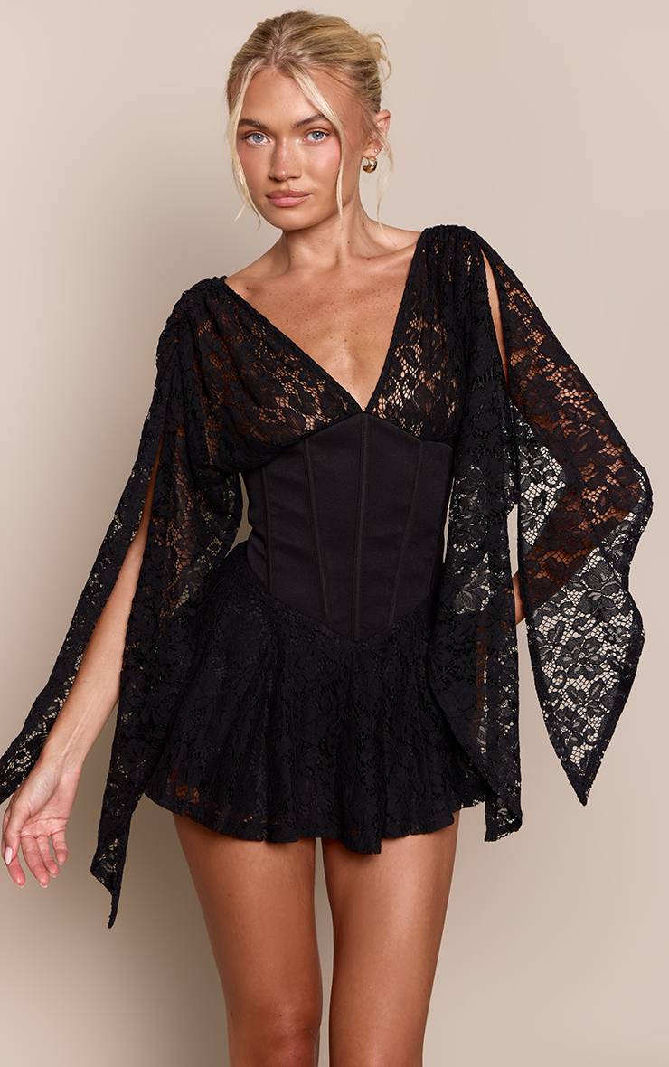 Noir Robe Mini À Taille Corset En Dentelle Avec Manches Drapées