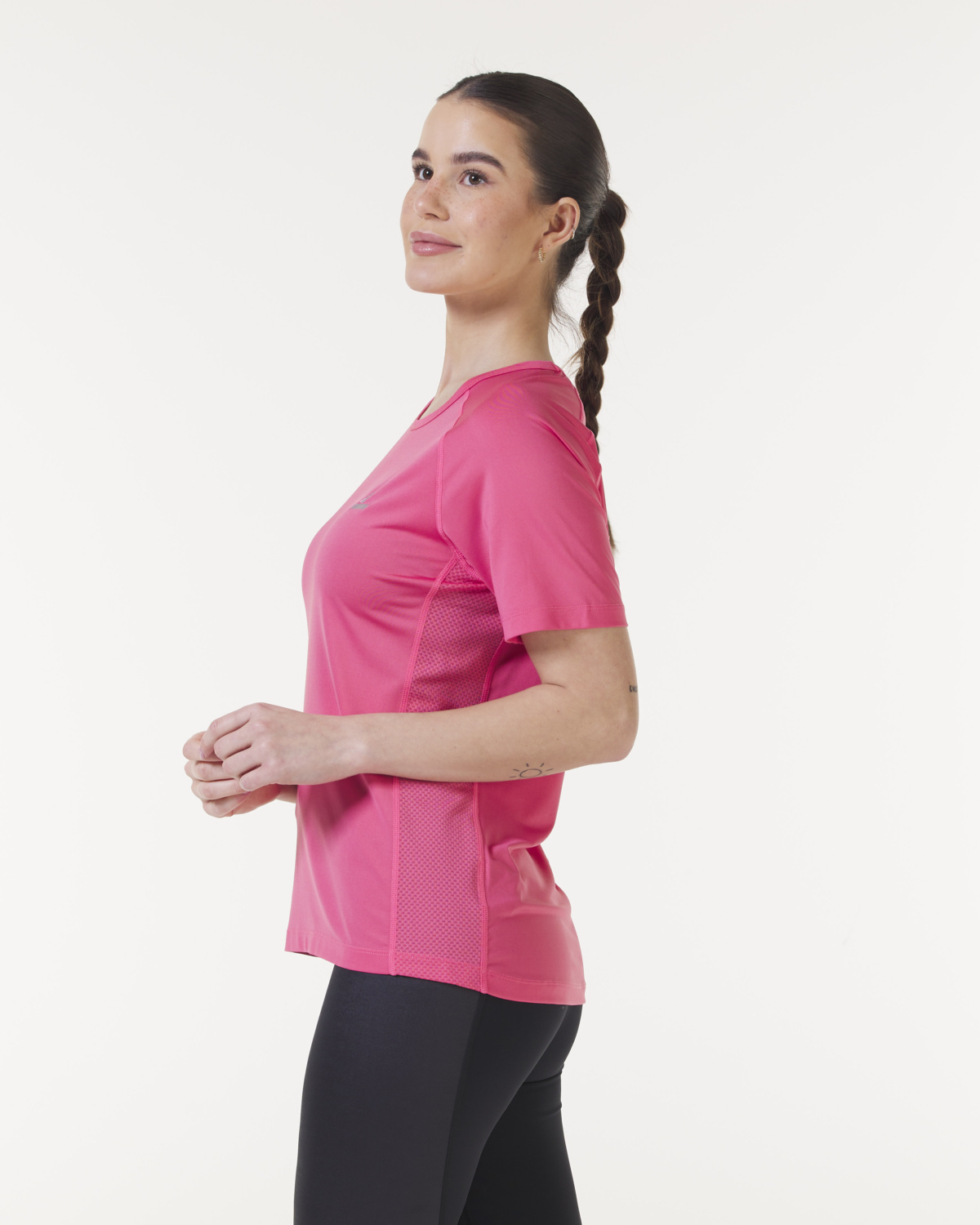LEVITY Radical Run T-shirt Pink