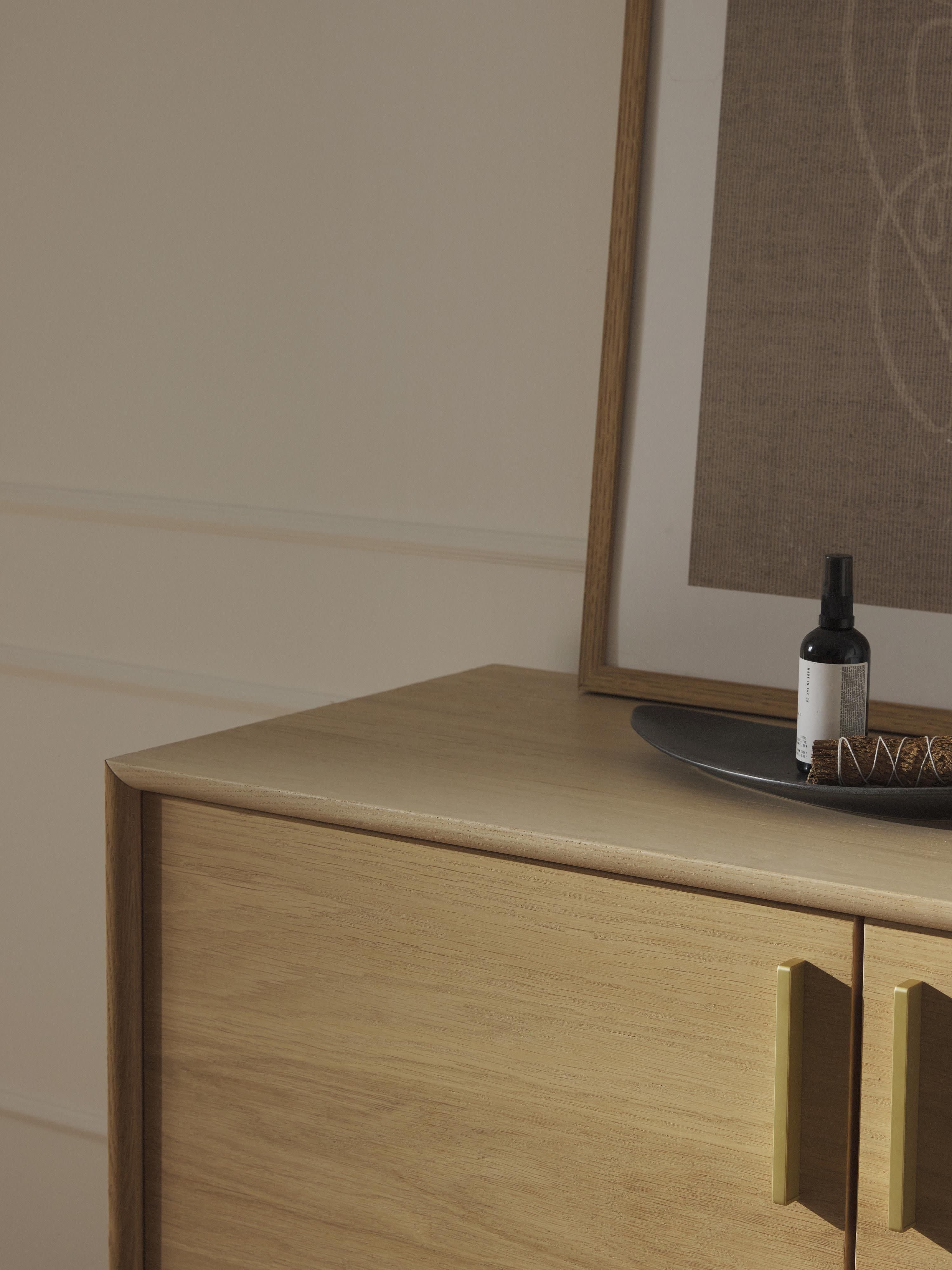 Kleine dressoir Diana van eikenhout
