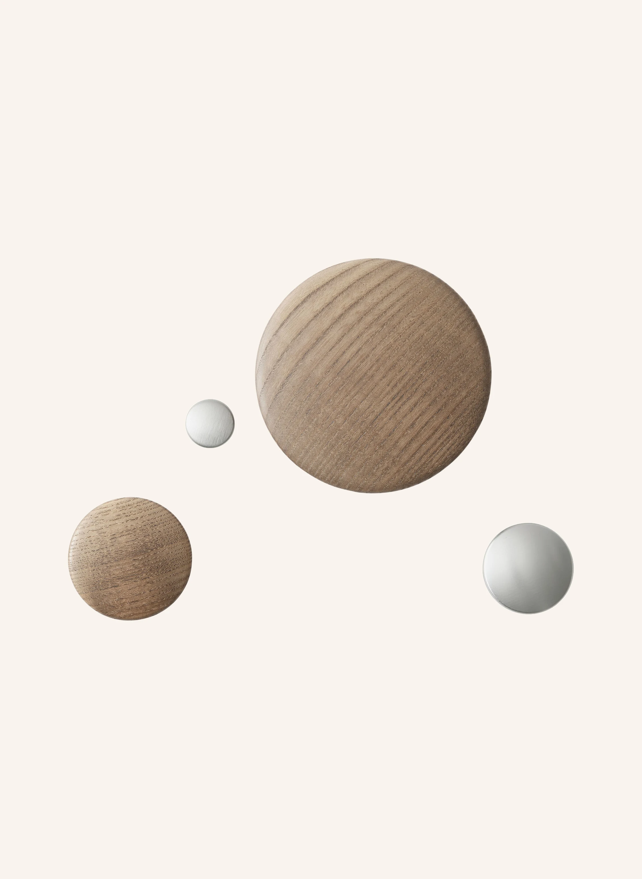 MUUTO Wandhaken DOTS WOOD