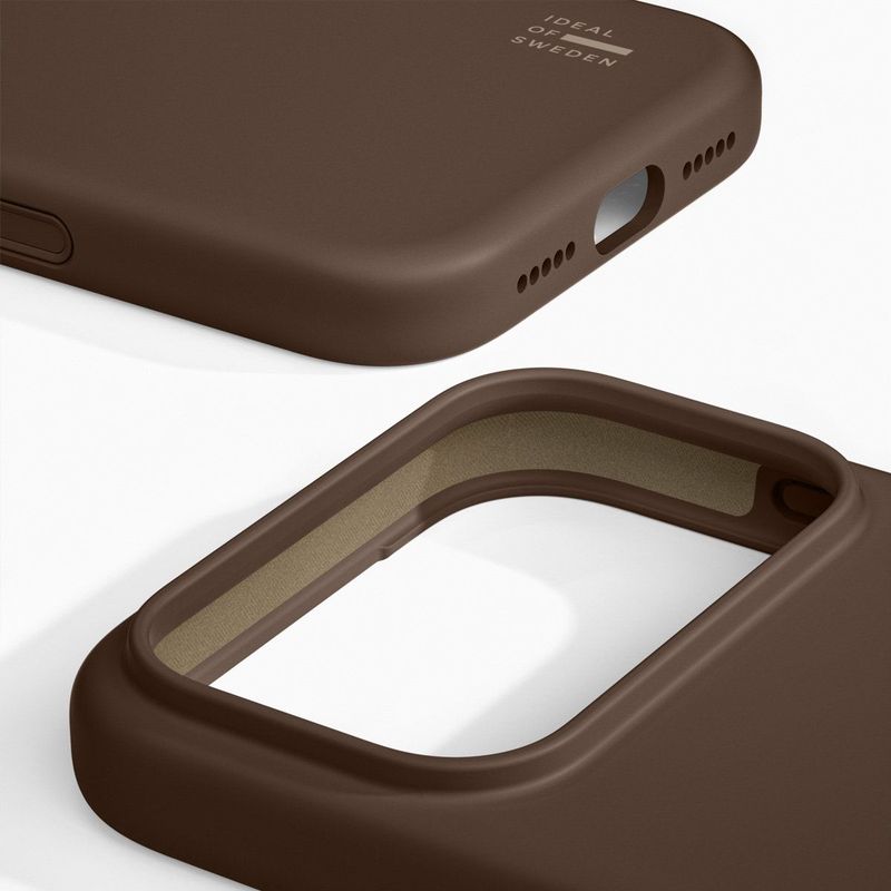 iDeal of Sweden - Silicone Case - Mocha Mousse - voor Apple iPhone 17 Pro Max