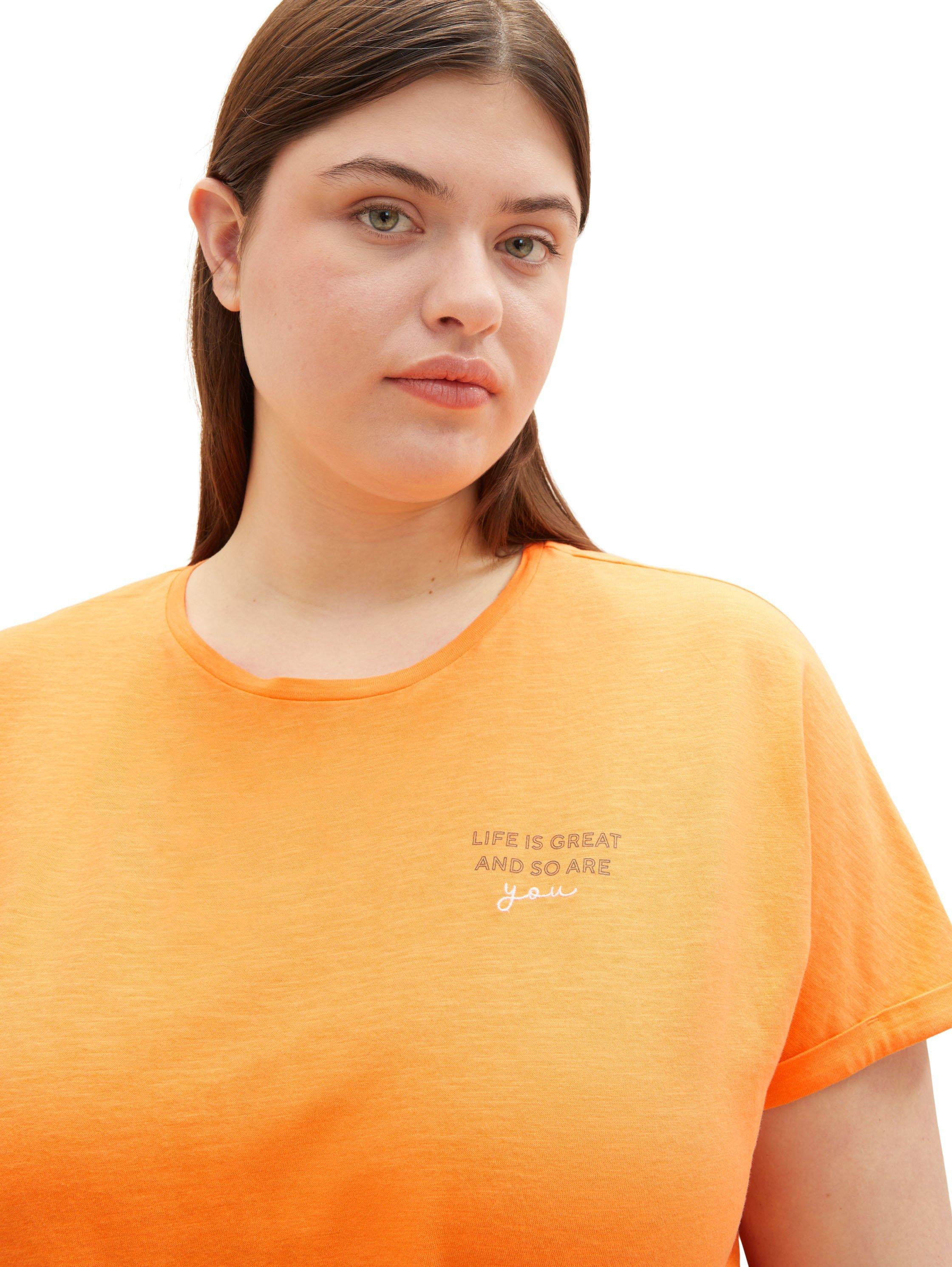 Shirt mit kleiner Statement-Stickerei auf der Brust