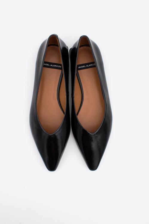 Angel Alarcon 24502 Nayu zwart [530 B egidio negro]