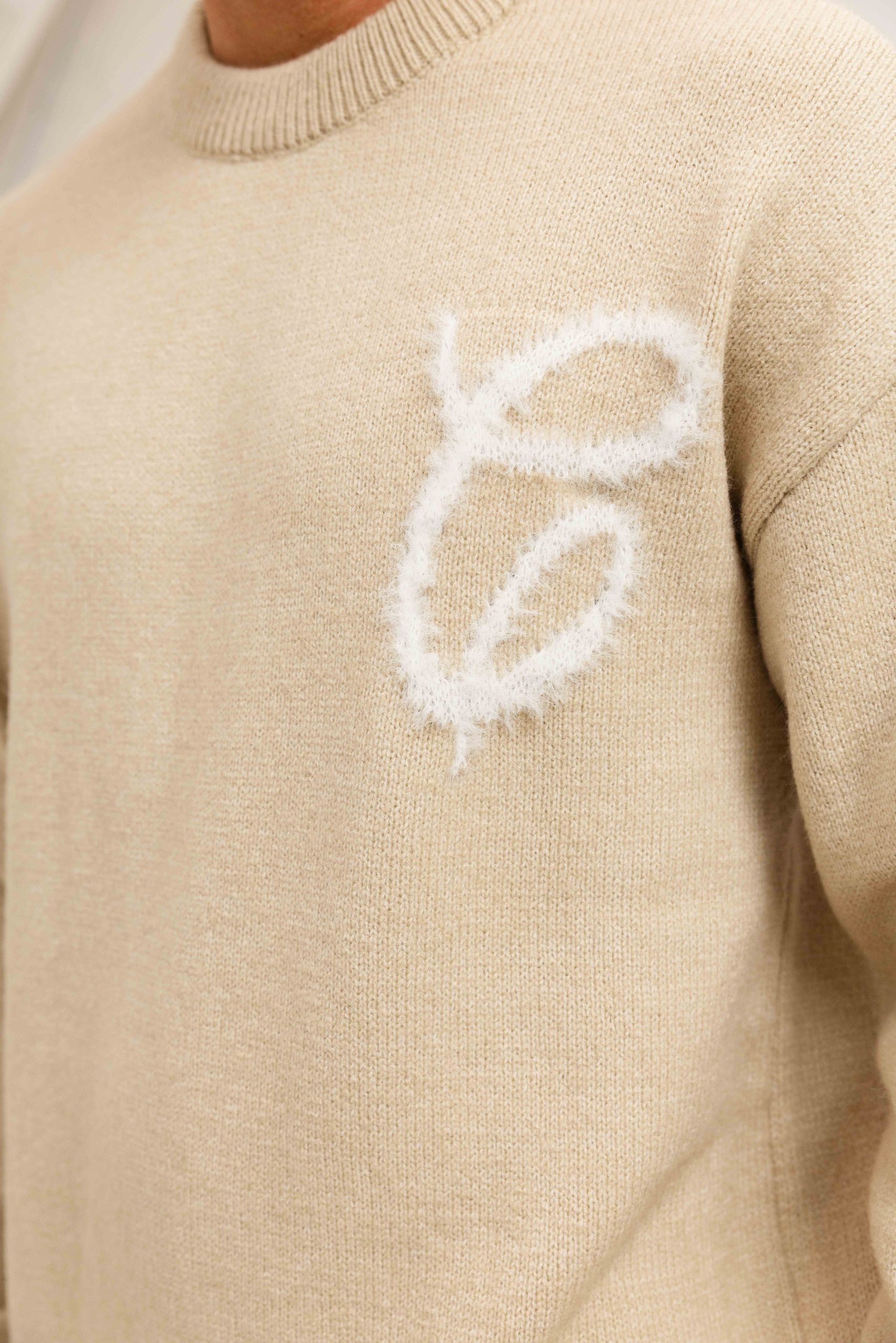 Croyez Fluffy Essence Knit Sweater Heren Beige