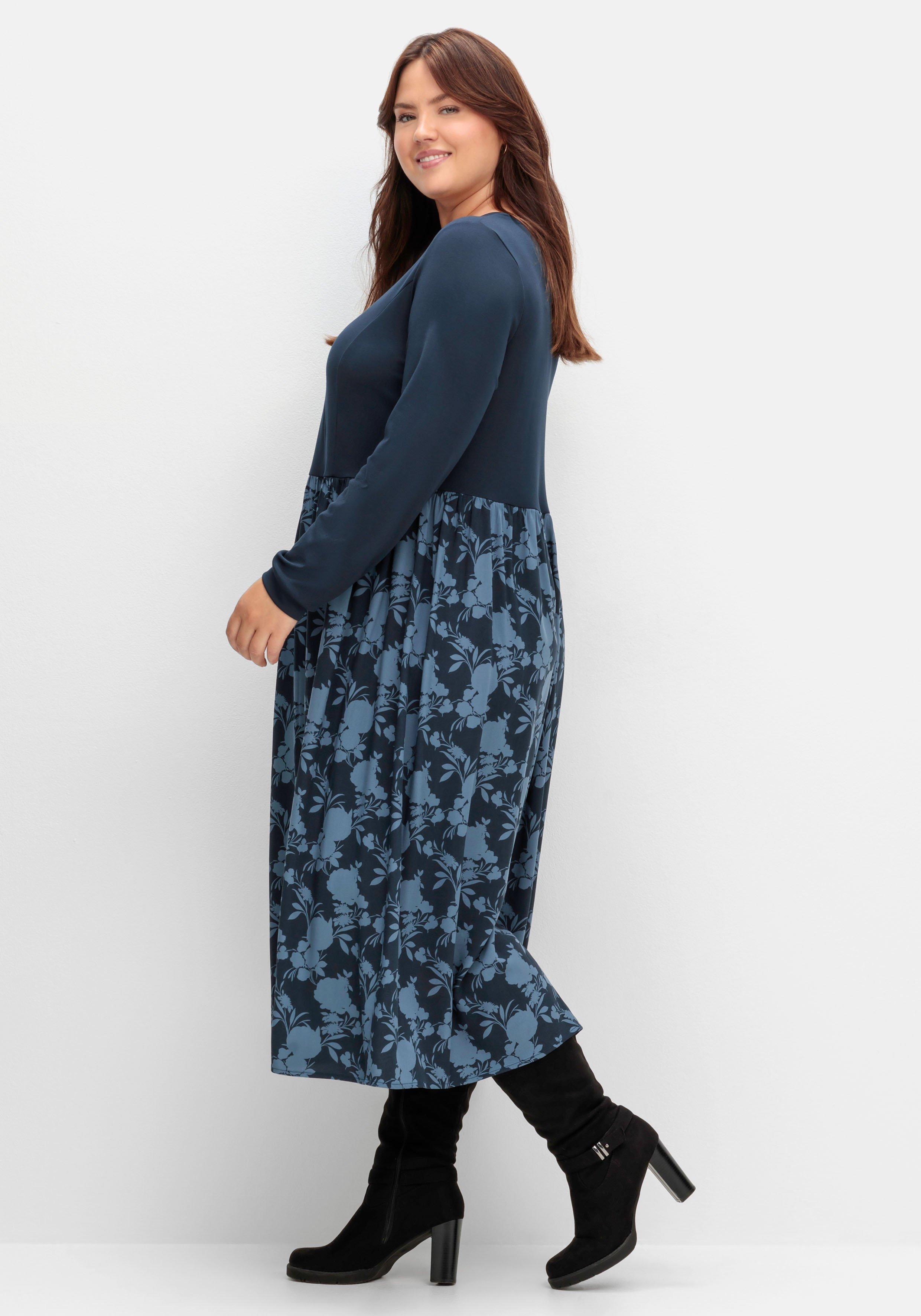Shirtkleid in Midilänge, im Muster- und Materialmix
