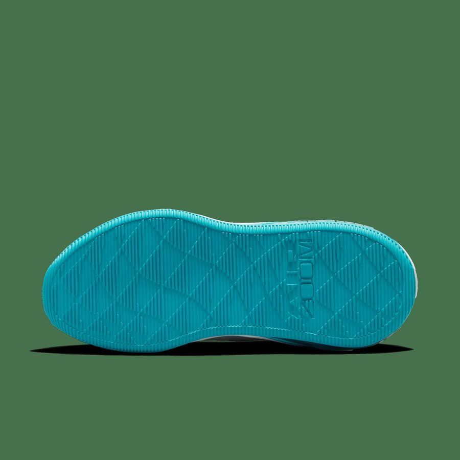 Nike Bella 7