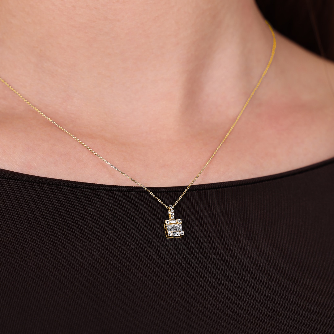 Collier mit Anhänger 750/18 K Gelbgold mit Diamanten 0.21 ct H/si