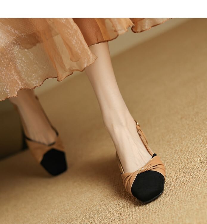 Niuna - Lage sandalen met twee kleuren hak