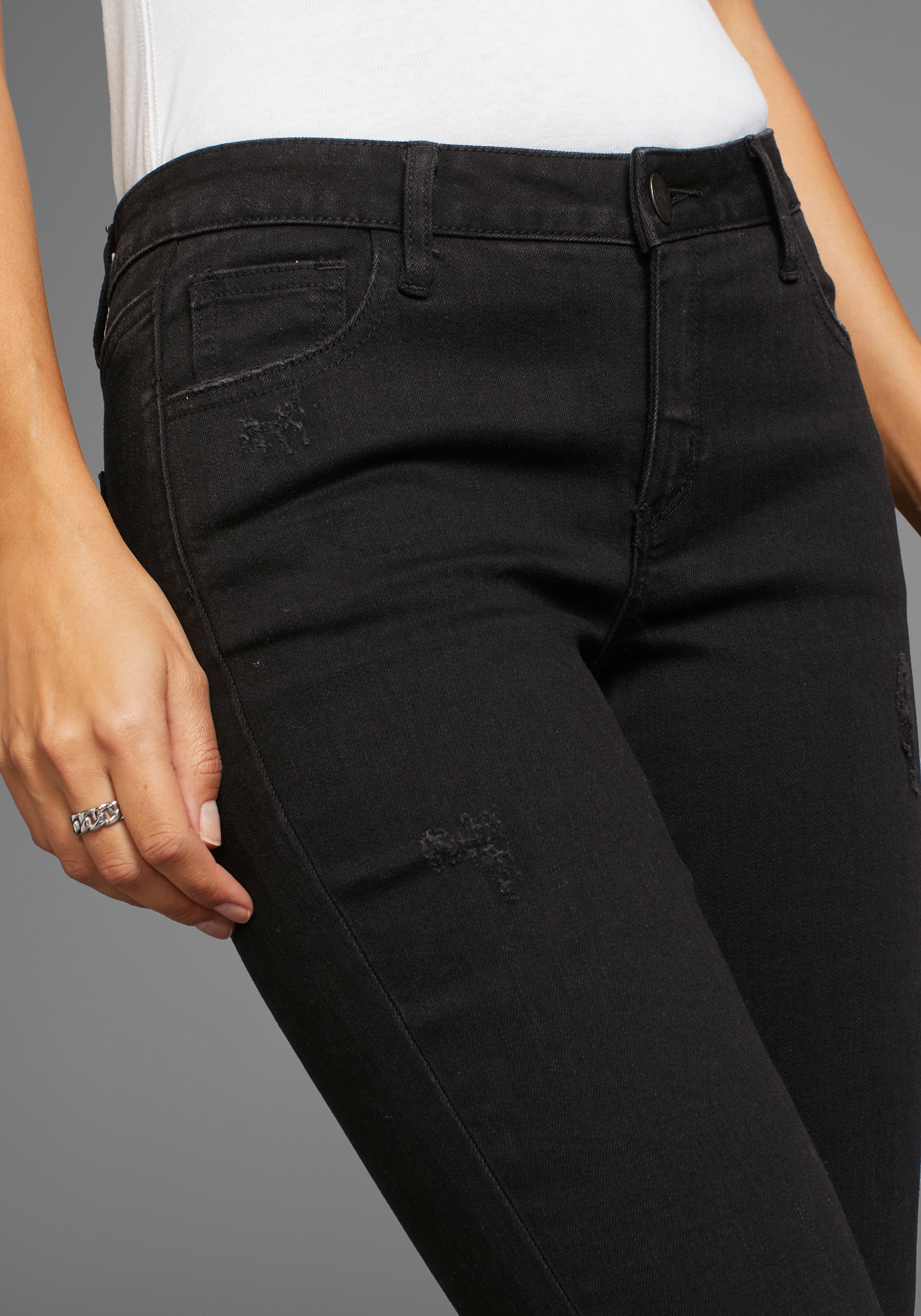Arizona Bootcut-Jeans »Ultra-Stretch«, ausgestellte Beinform,  modischer Used-Look,  normale Leibhöhe