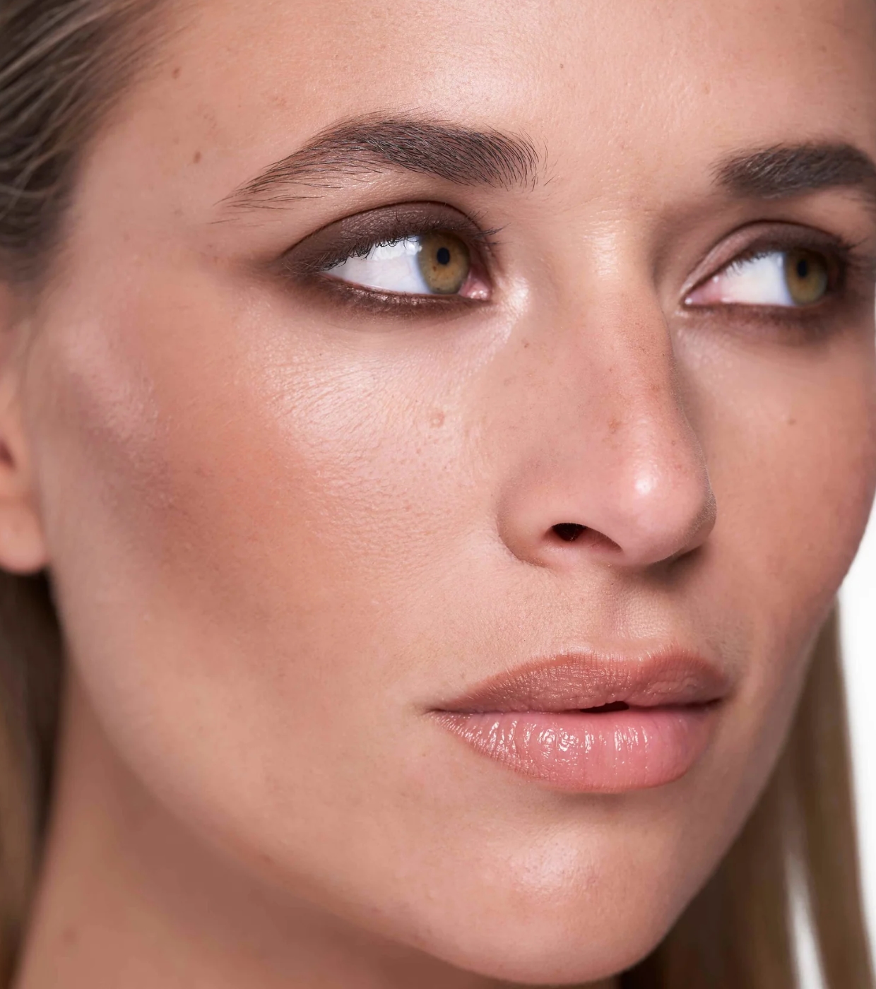 Saigu Cosmetics - Lápis Delineador Infinite - Mocha Brown
