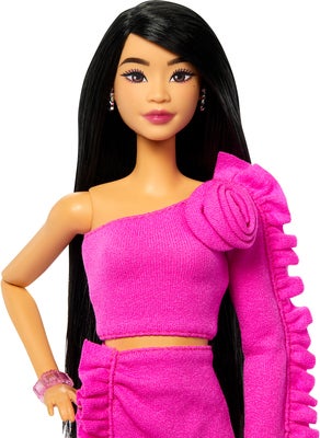 Barbie Deluxe Style Dukke Svart Hår & Beinprotese