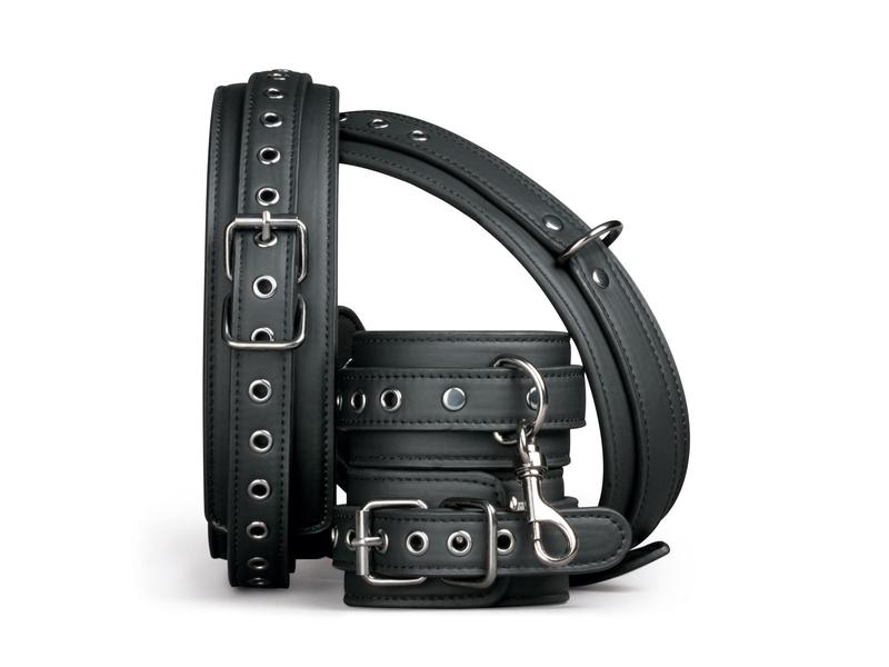 Easytoys Fetish Collection Thigh und Wrist Cuff Set Schwarz Fesselset für Bondagespiele