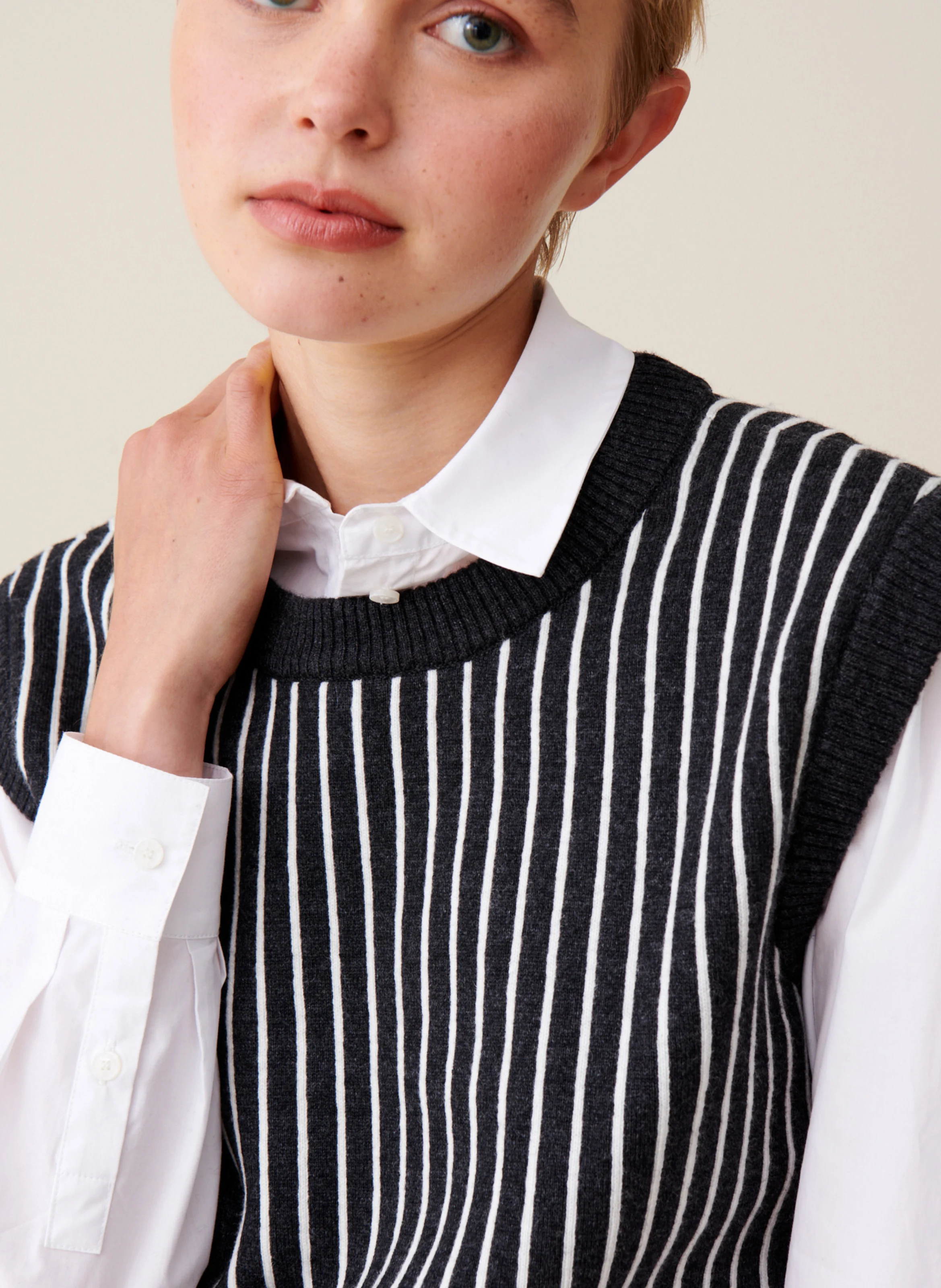 Pull rayé sans manches en maille | Gris