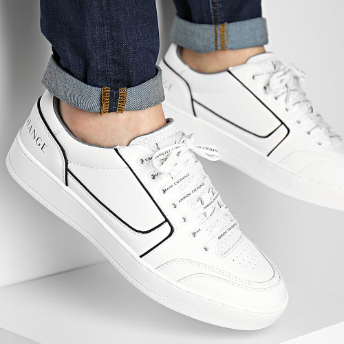 Baskets XUX135 XV561 Off White