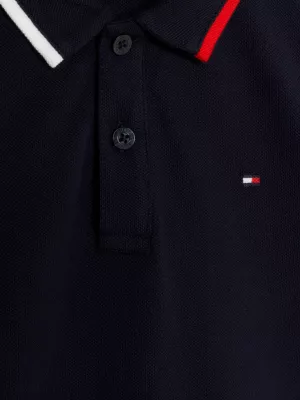 Polo de corte regular com gola desfiada