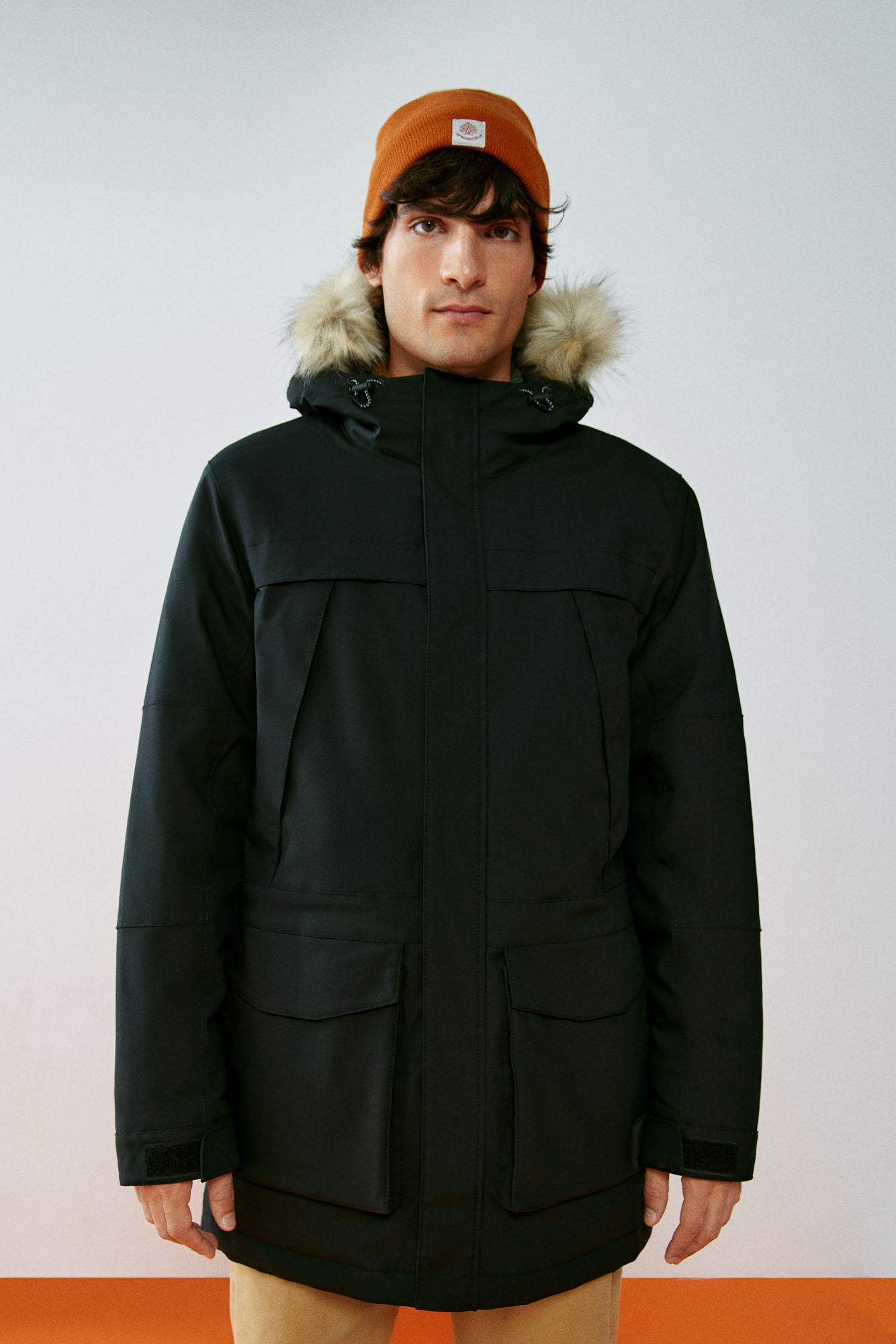 Parka técnica acolchoada em pele
