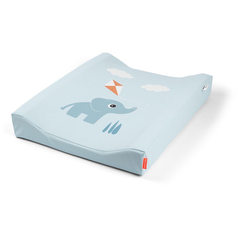 Køb DonebyDeer Blue Puslehynde Easy-Wipe Playground