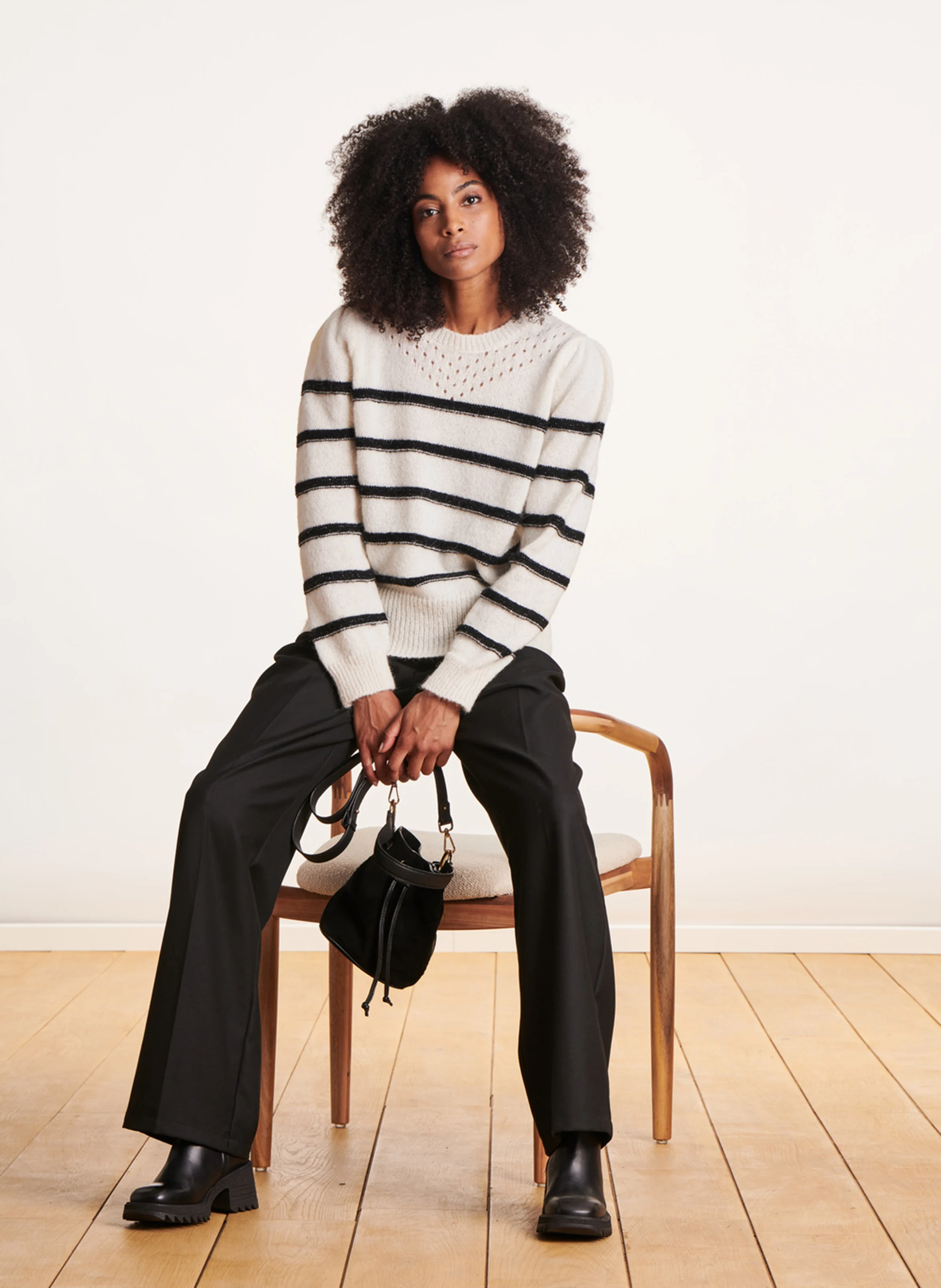 Pull col rond rayé| Noir