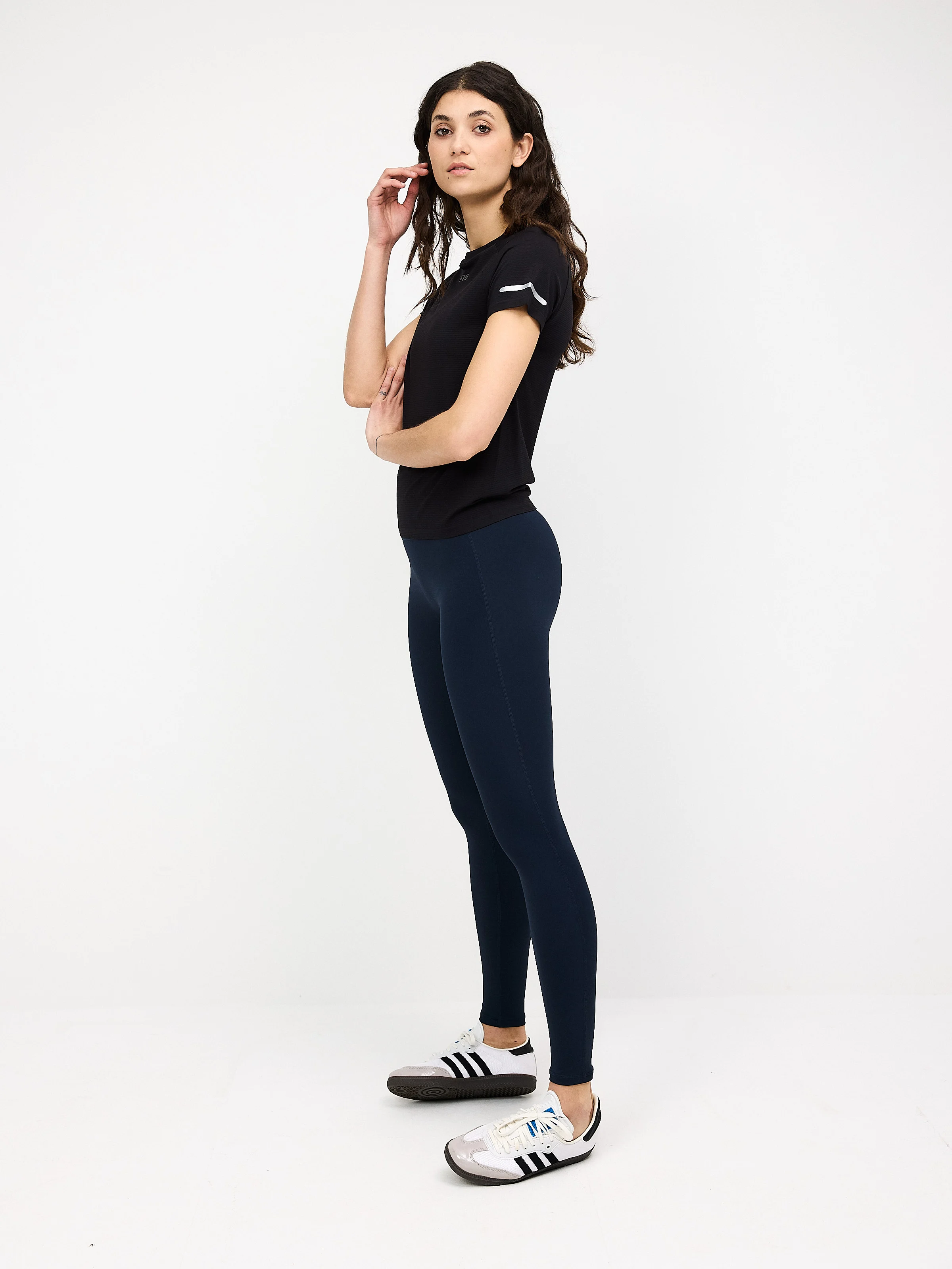 Eyda Victoria Tee Black