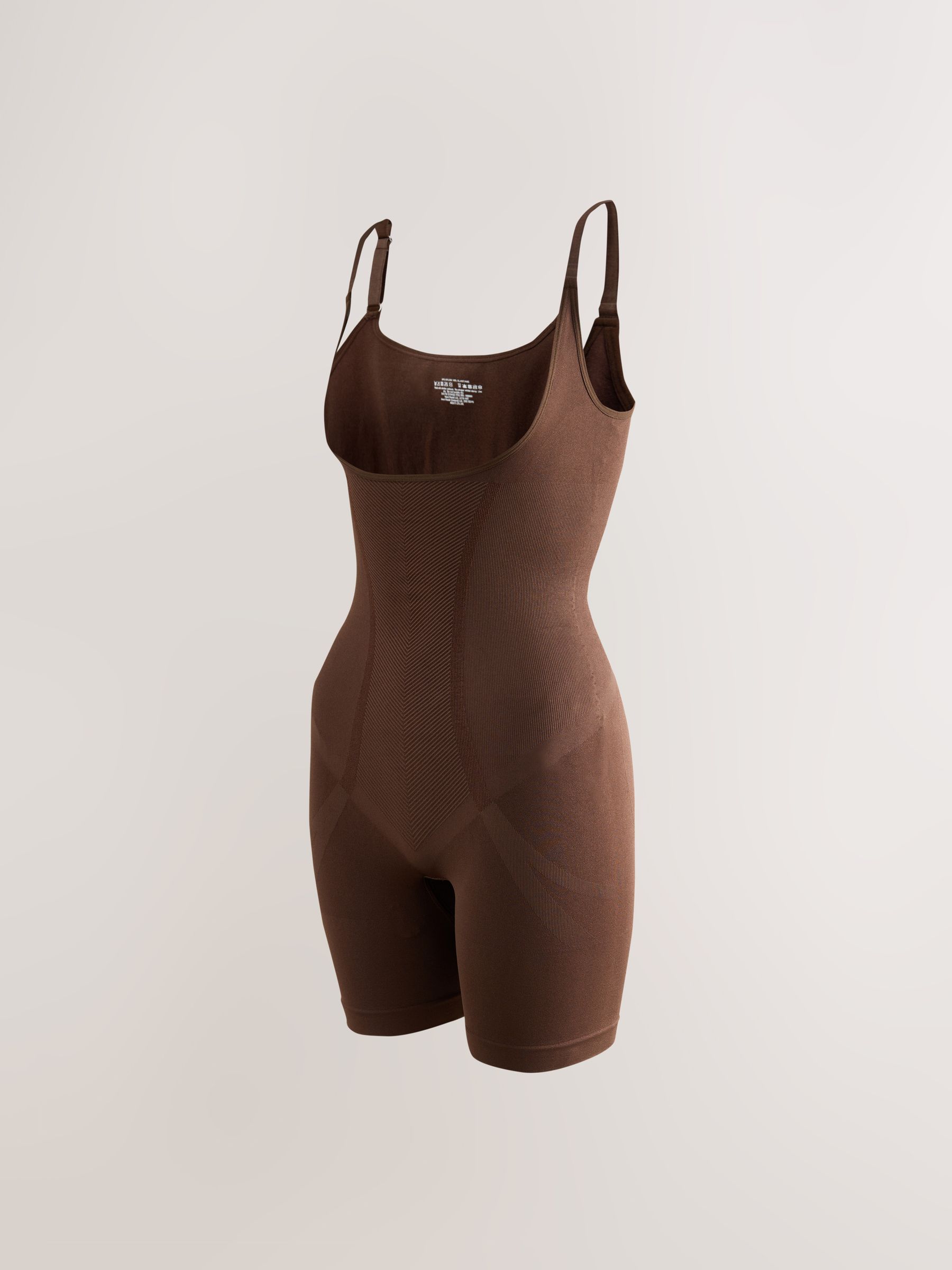 Chocolade nude - Wear Your Own Bra - Body met sterke buikcorrectie