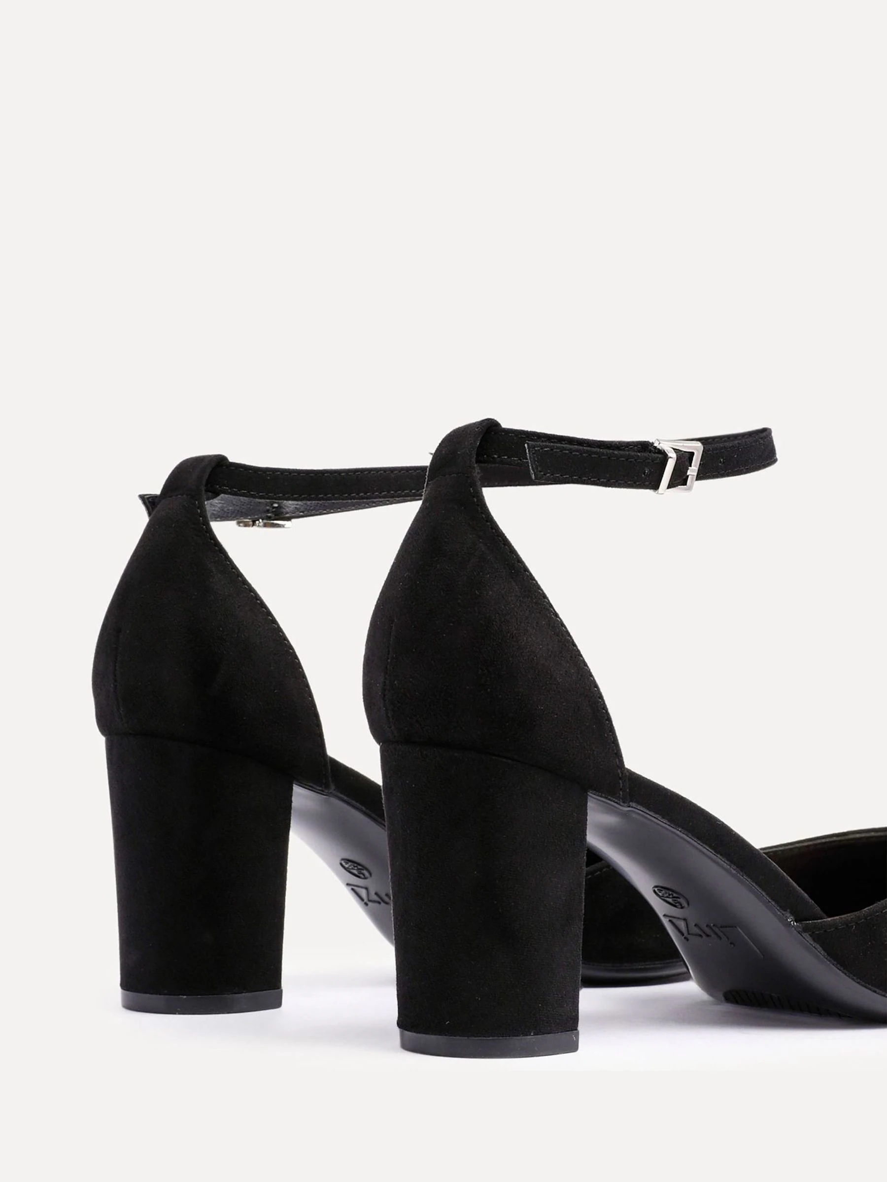 Zwart - Linzi Leona pumps met blokhak en dichte hiel