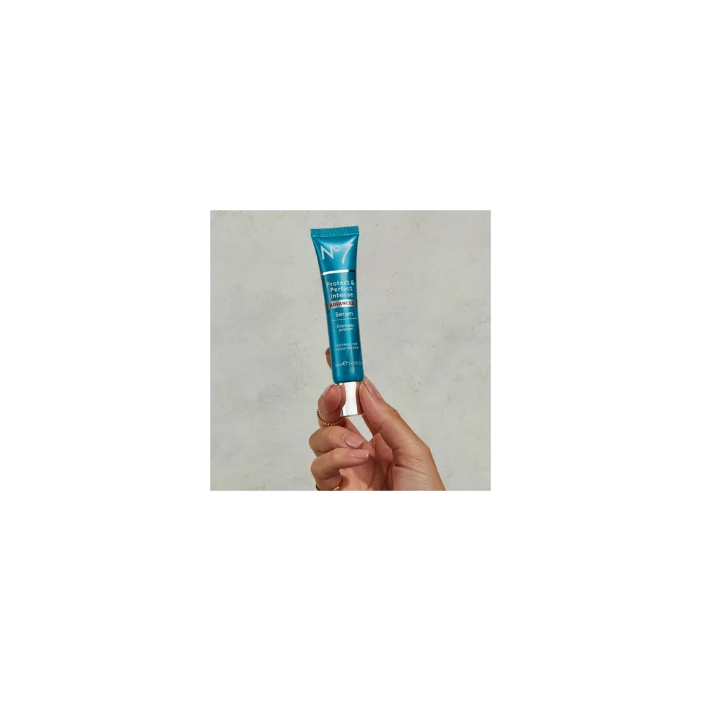 No7 Protect & Perfect Intense Advanced Serum - 30 ml.