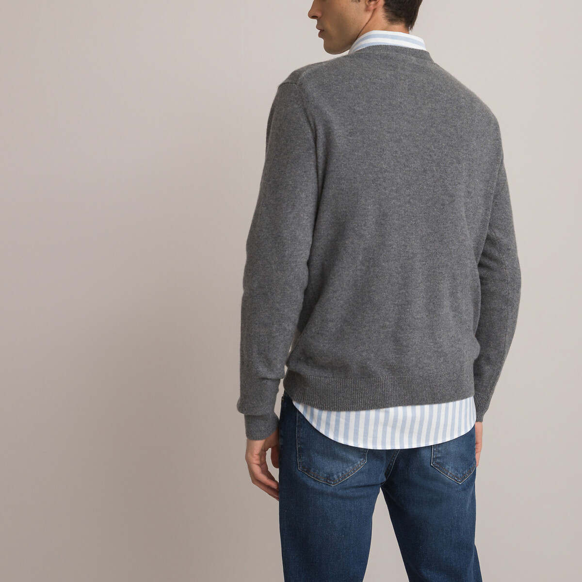 COLEÇÕES LA REDOUTE<br>Suéter de cashmere com decote em V, fabricado na Europa