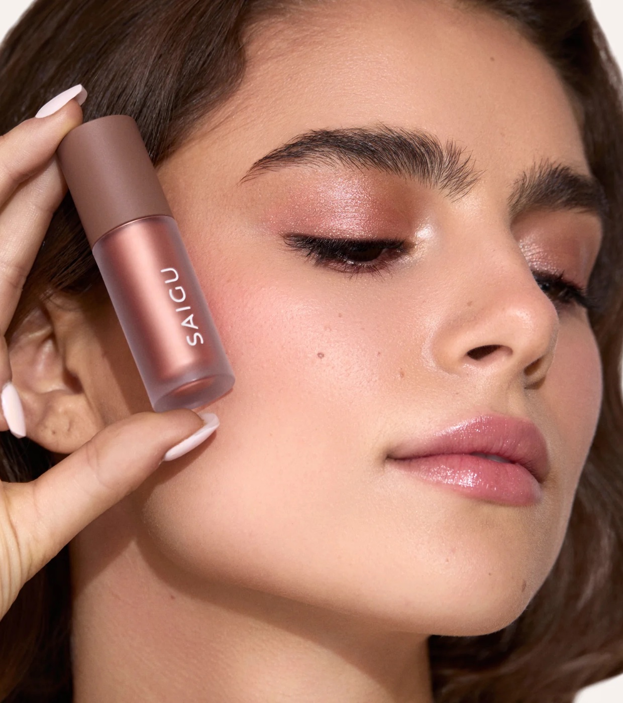 Saigu Cosmetics - *Mediterranean Glow* - Sombra Líquida One Touch - Golden Hour