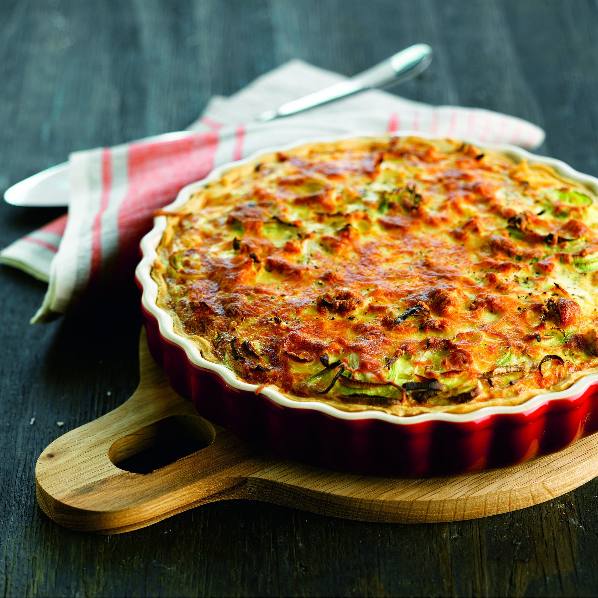 Le Creuset Heritage Taartvorm Ã 28 cm - Kersenrood