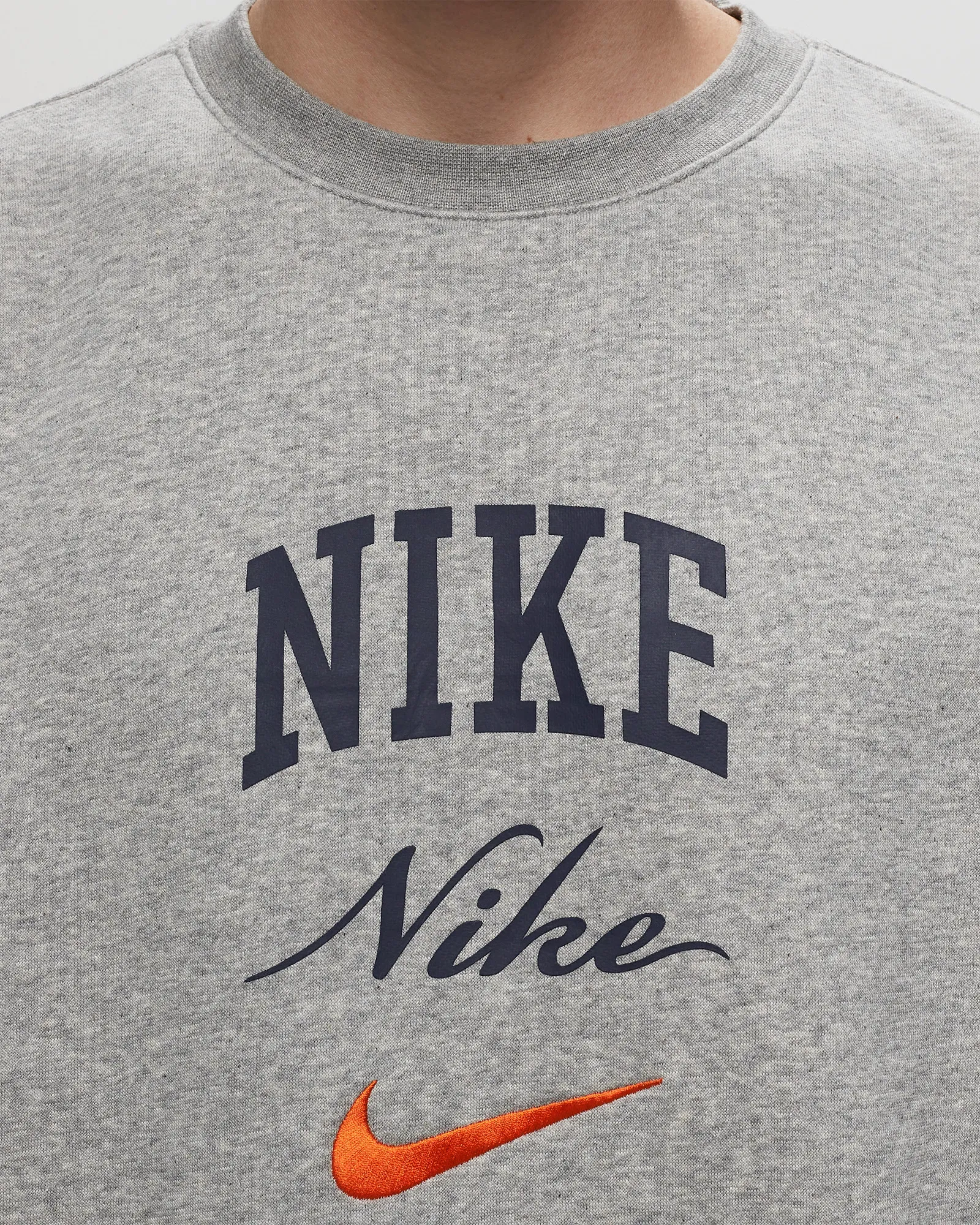 Nike Club Fleece Long-Sleeve Crew-Neck Sweatshirt