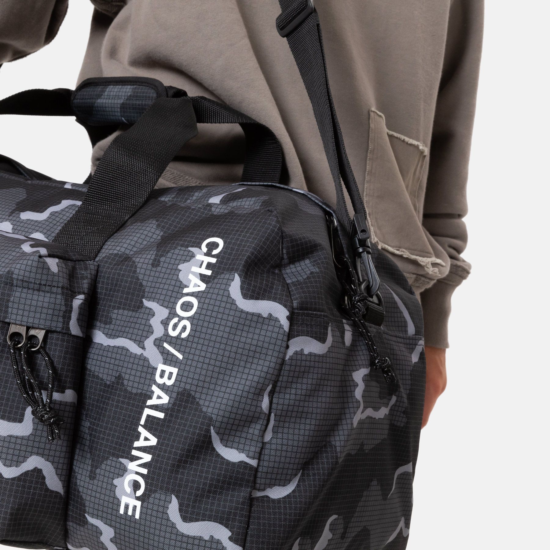 Stand+ Undercover Black Camo