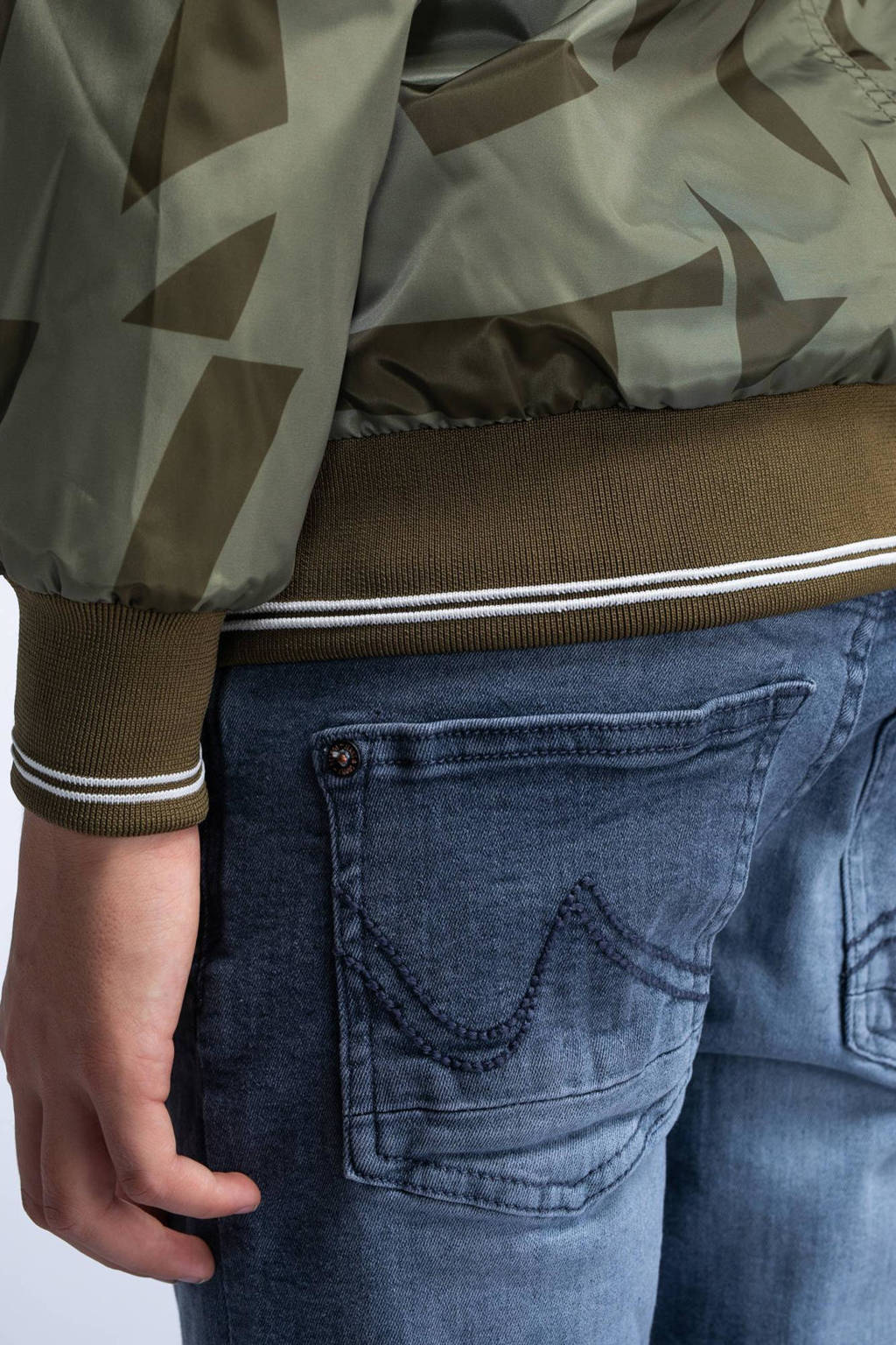 Petrol Industries zomerjas met camouflageprint groen