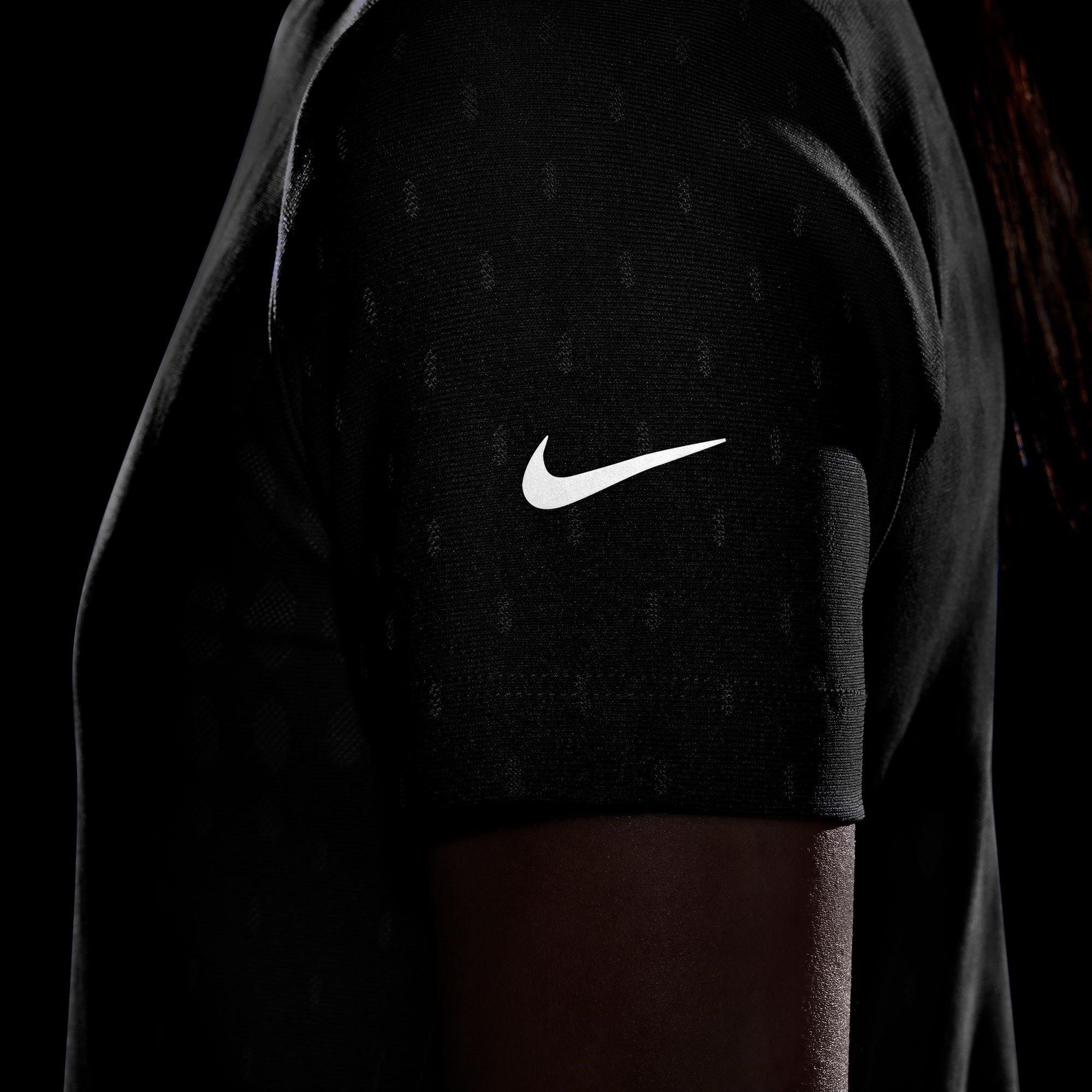 Nike Big KidsDri FIT ADV Short Sleeve Top
