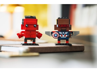 LEGO Captain America en Rode Hulk (40668)