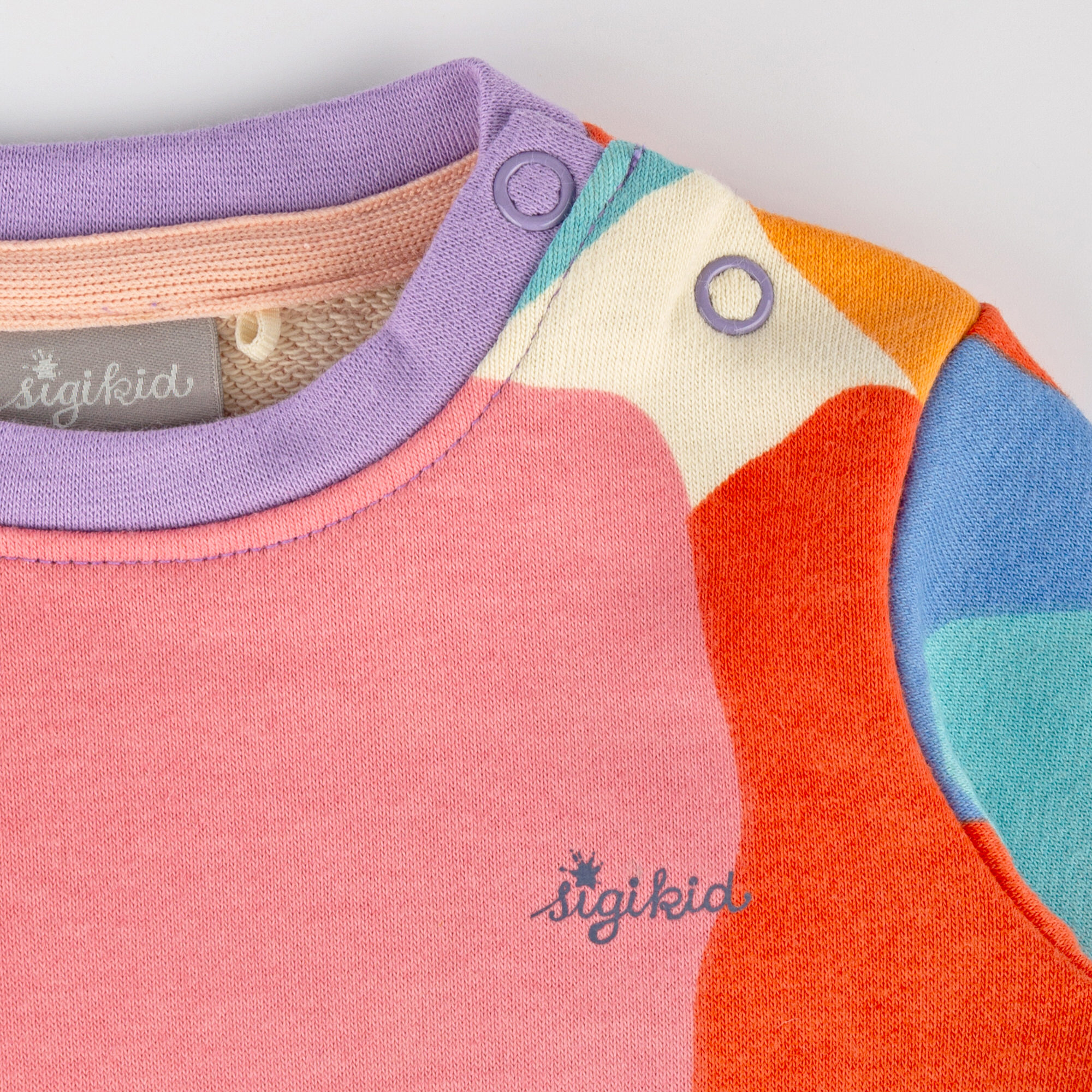 Langarmkleid B - SKATING FLAMINGO PATTERN in bunt