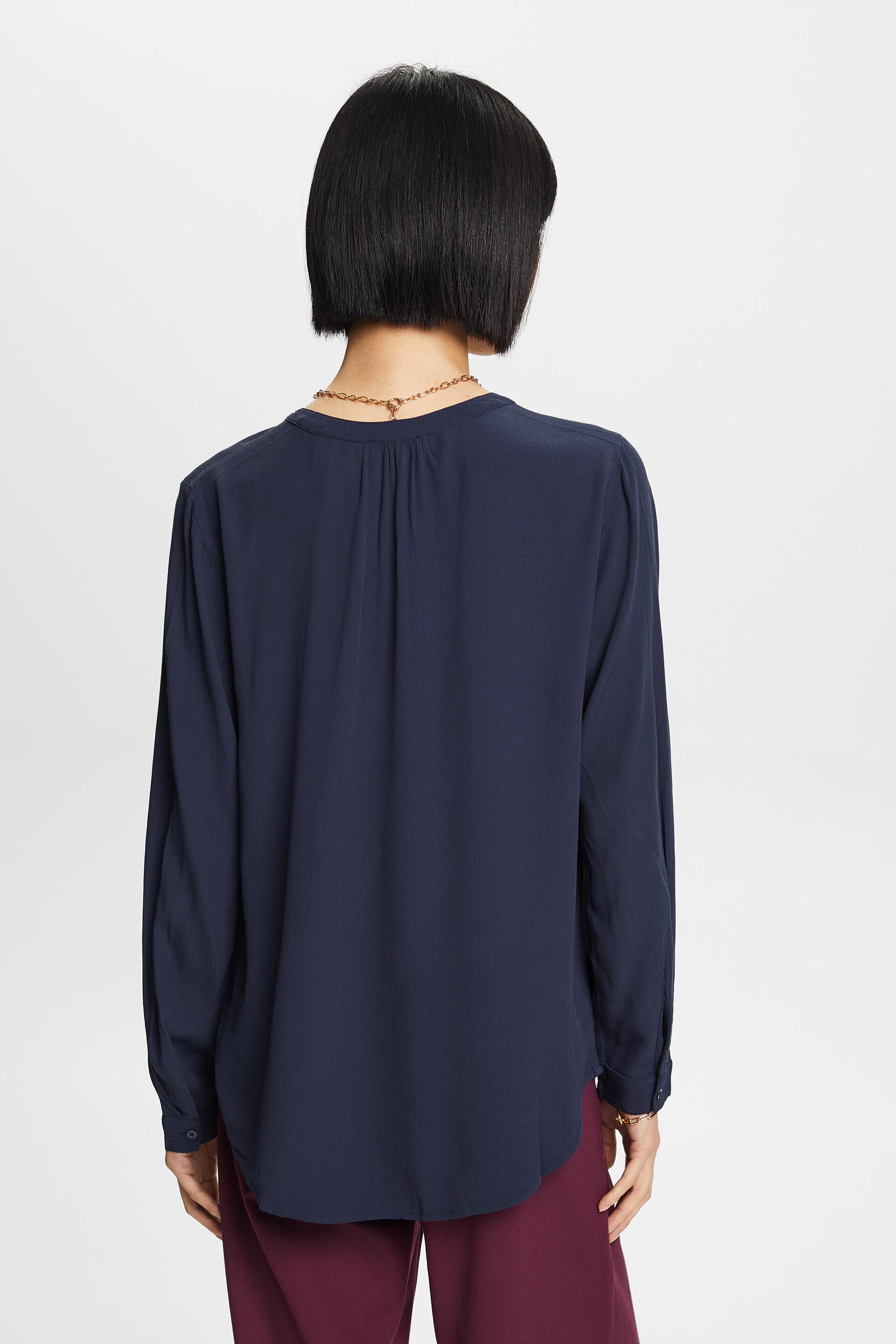 Blouses woven