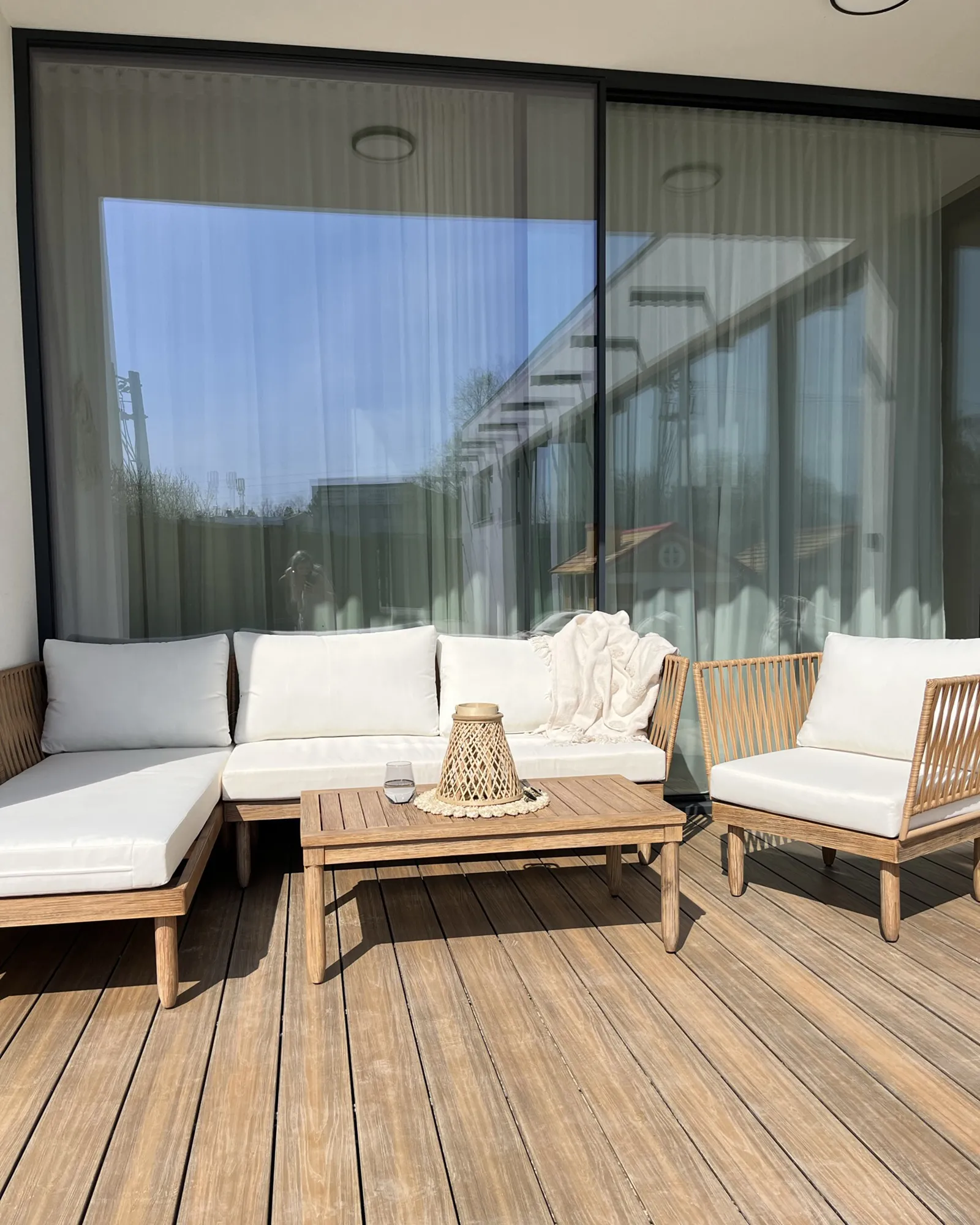 Loungeset met tafel 4-zits CREMONA linkszijdig Acaciahout Gebroken wit