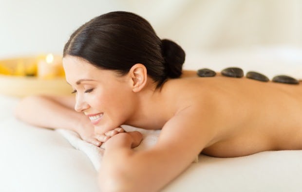 Hot Stone Massage in Stuttgart als Geschenkidee