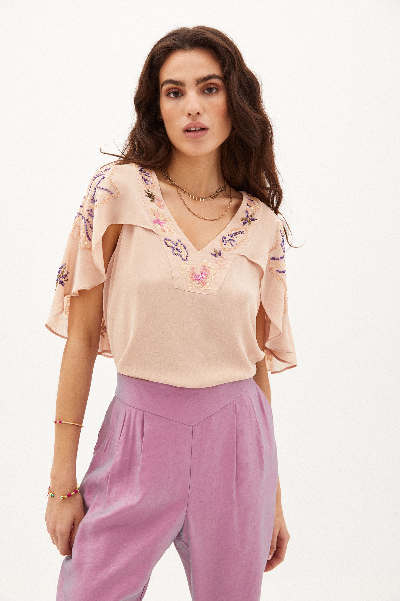 Blusa Elaina com bordados e aplicações de miçangas - Rosa