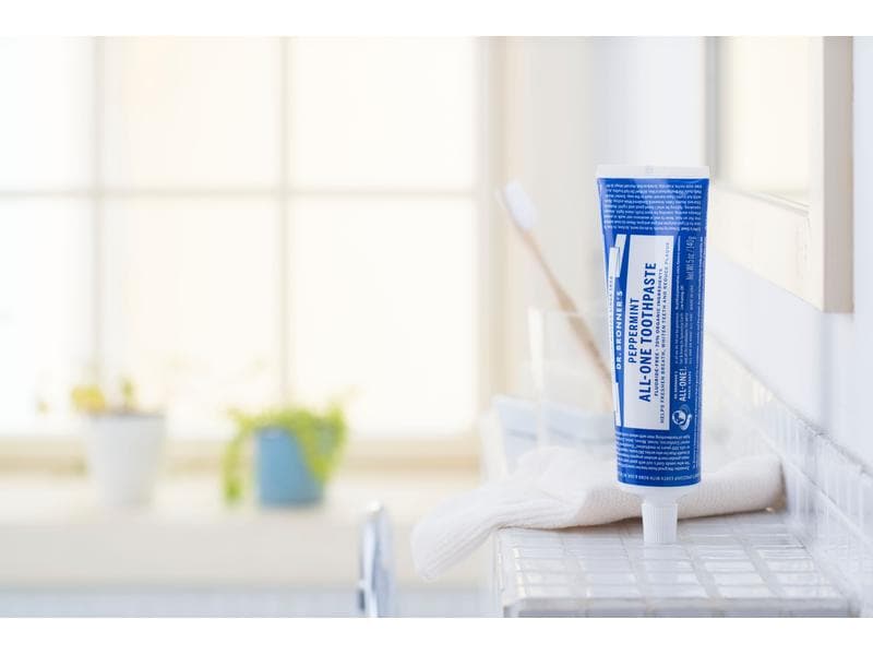 Dr.Bronner's Zahnpasta All-One Pfefferminze 140 g Natürliche und fluorfreie Zahnpasta für strahlend weisse Zähne