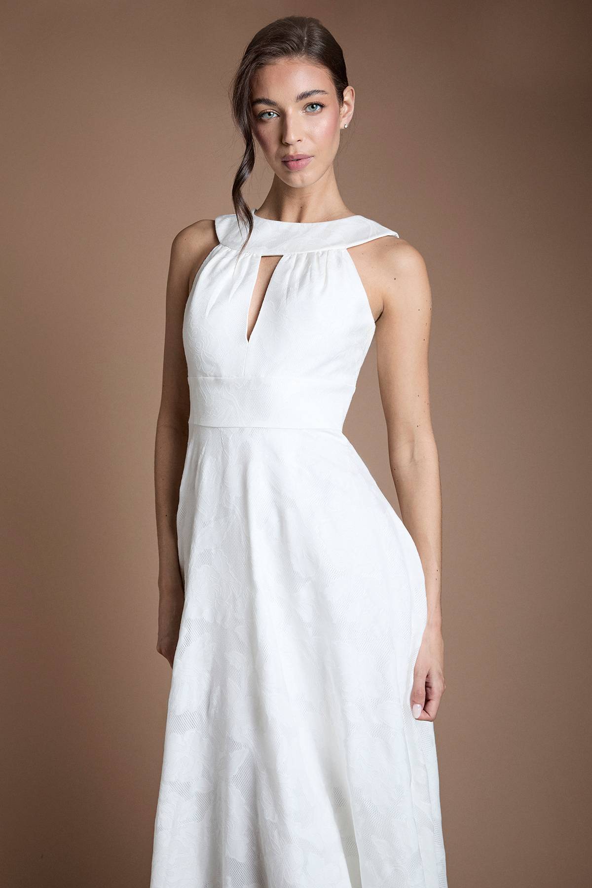 Coast Robe De Mariée À Jupe Ample En Dentelle Florale Avec Décolleté Goutte D'eau