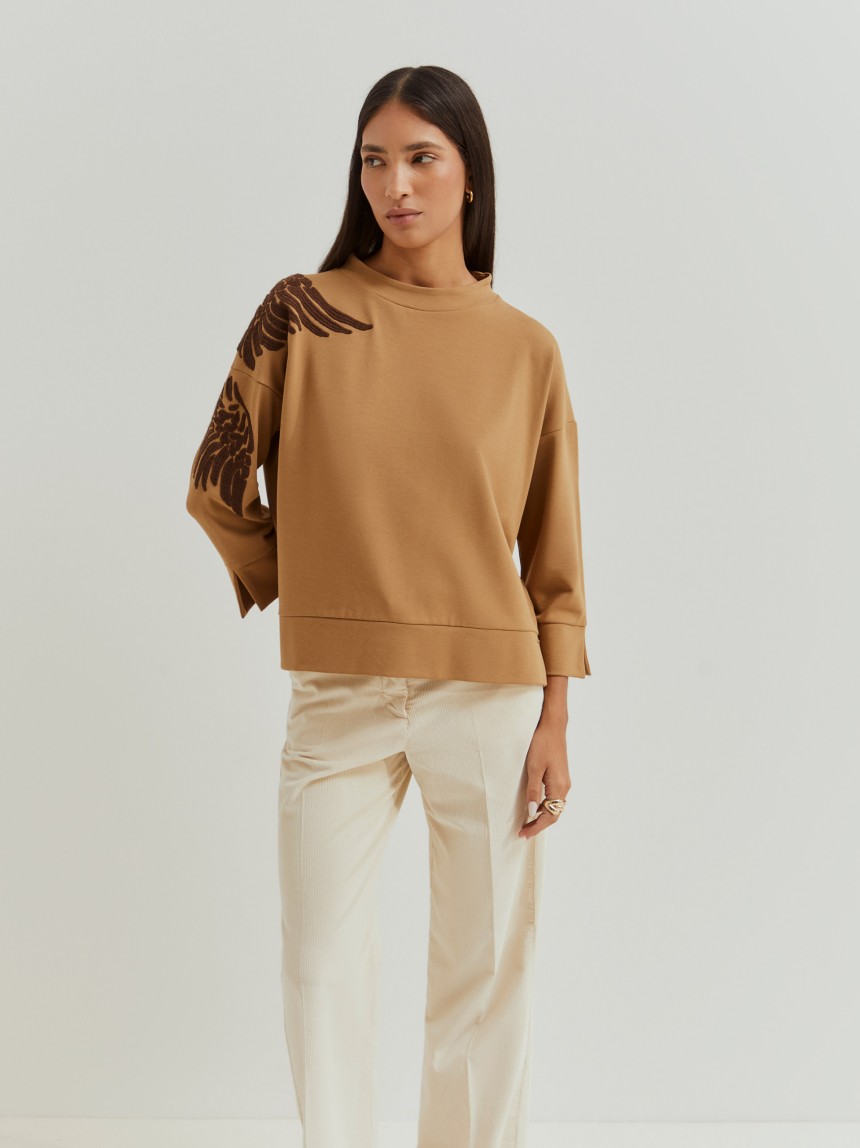 Camisola com bordado