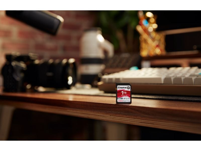 Kingston SDXC-Karte Canvas React Plus V60 1000 GB V60 SD Speicherkarte für professionelle 4K-UHS-II-Kameras